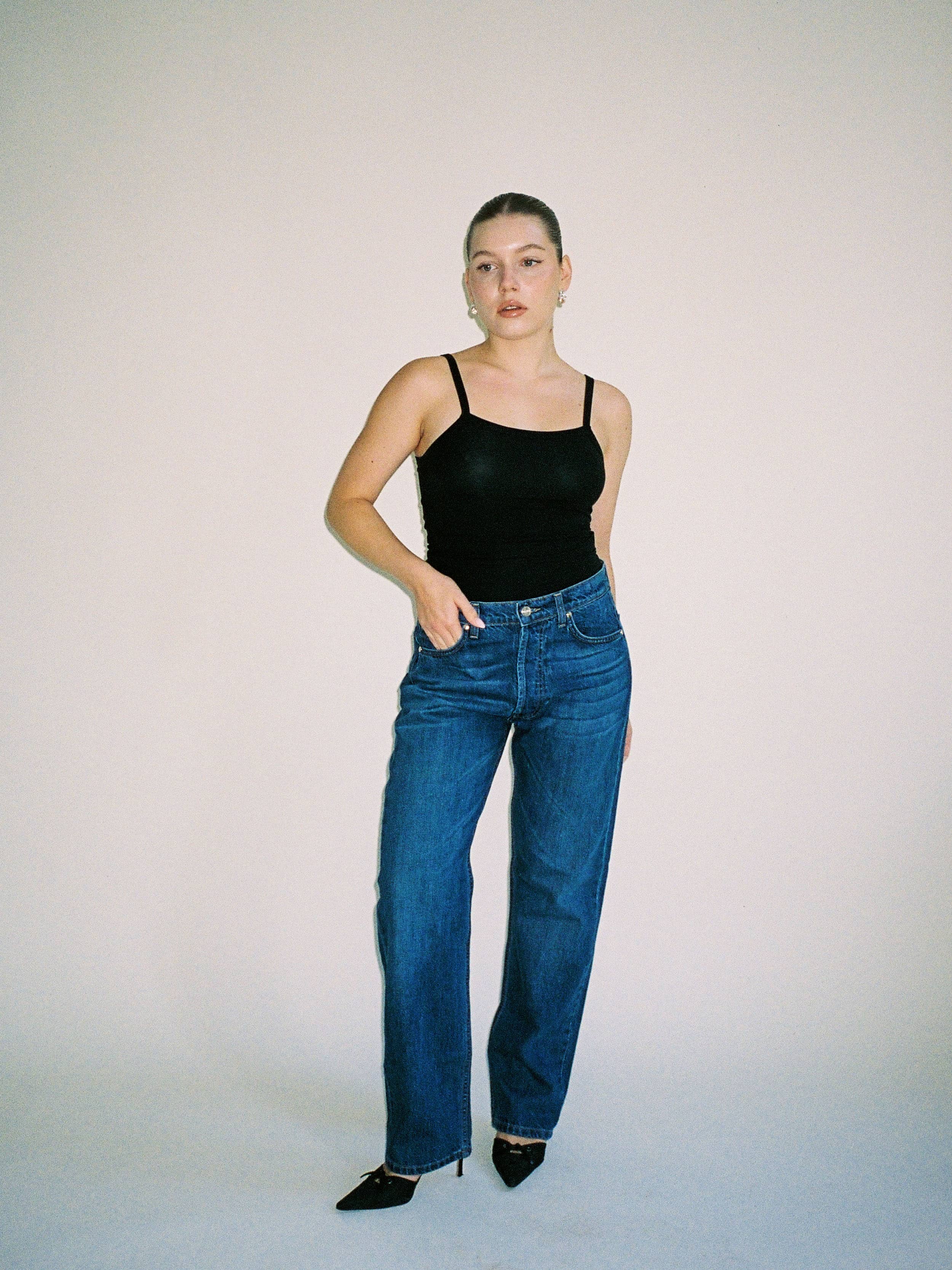 Relaxed Jeans Dark Blue - Dark blue | Djerf Avenue