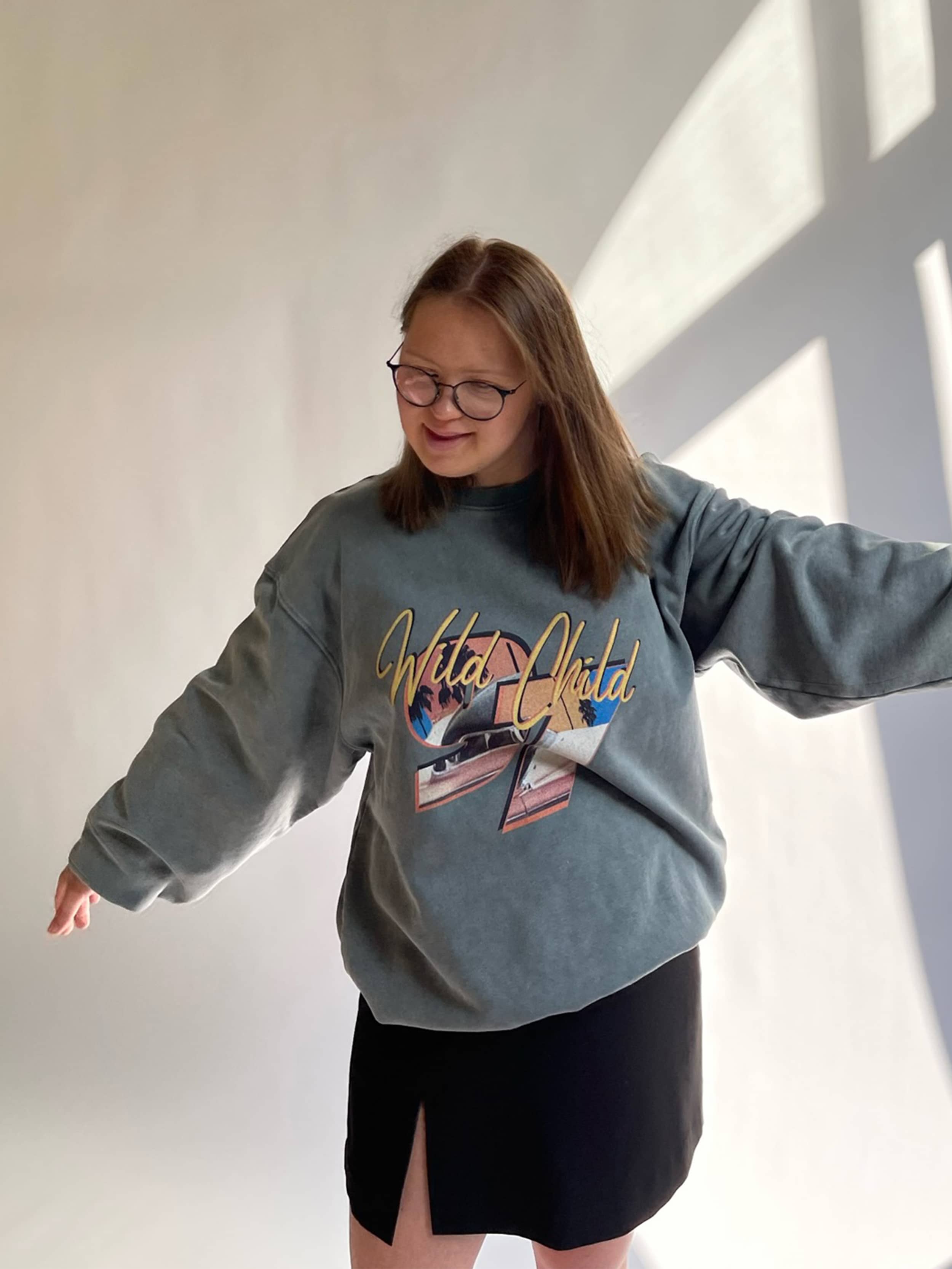 FANTASTICS スウェット Wild Child Sweatshirt - Grey | Djerf Avenue