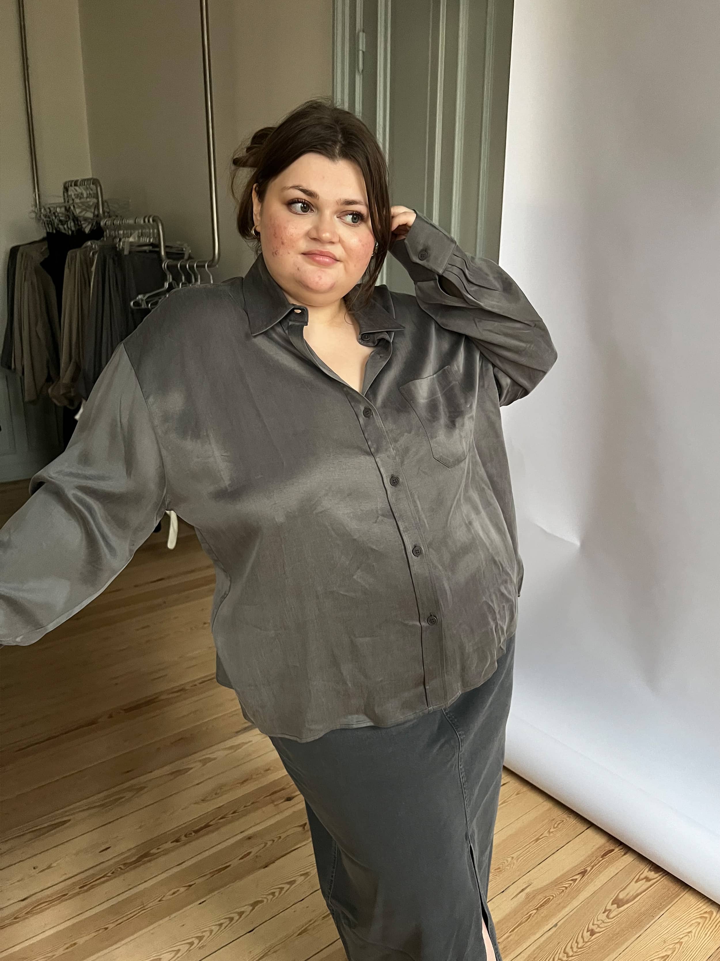 On The Go Shirt Storm - Storm | Djerf Avenue