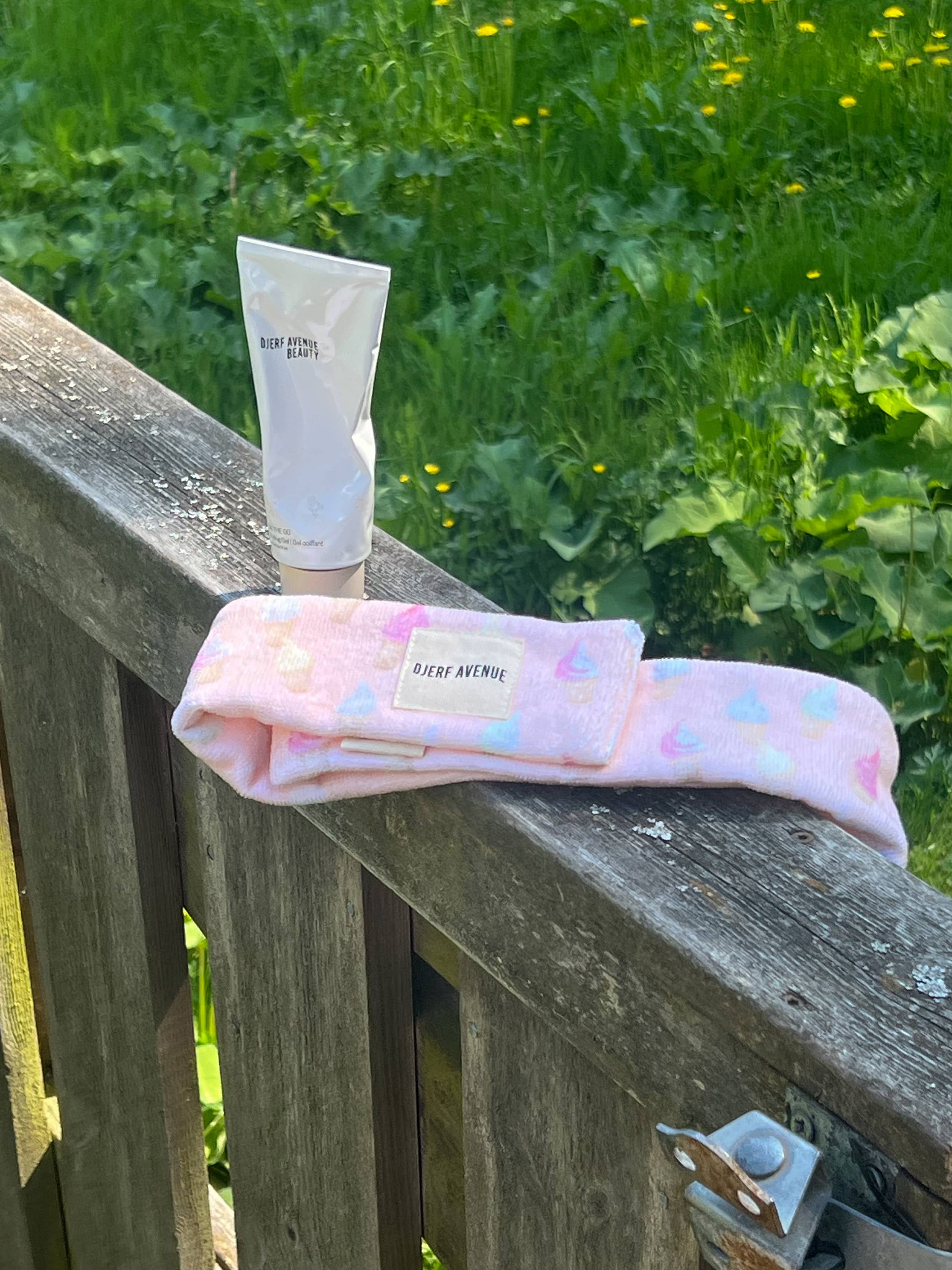 Terry Headband Summer Treat - Summer Treat | Djerf Avenue display picture 3