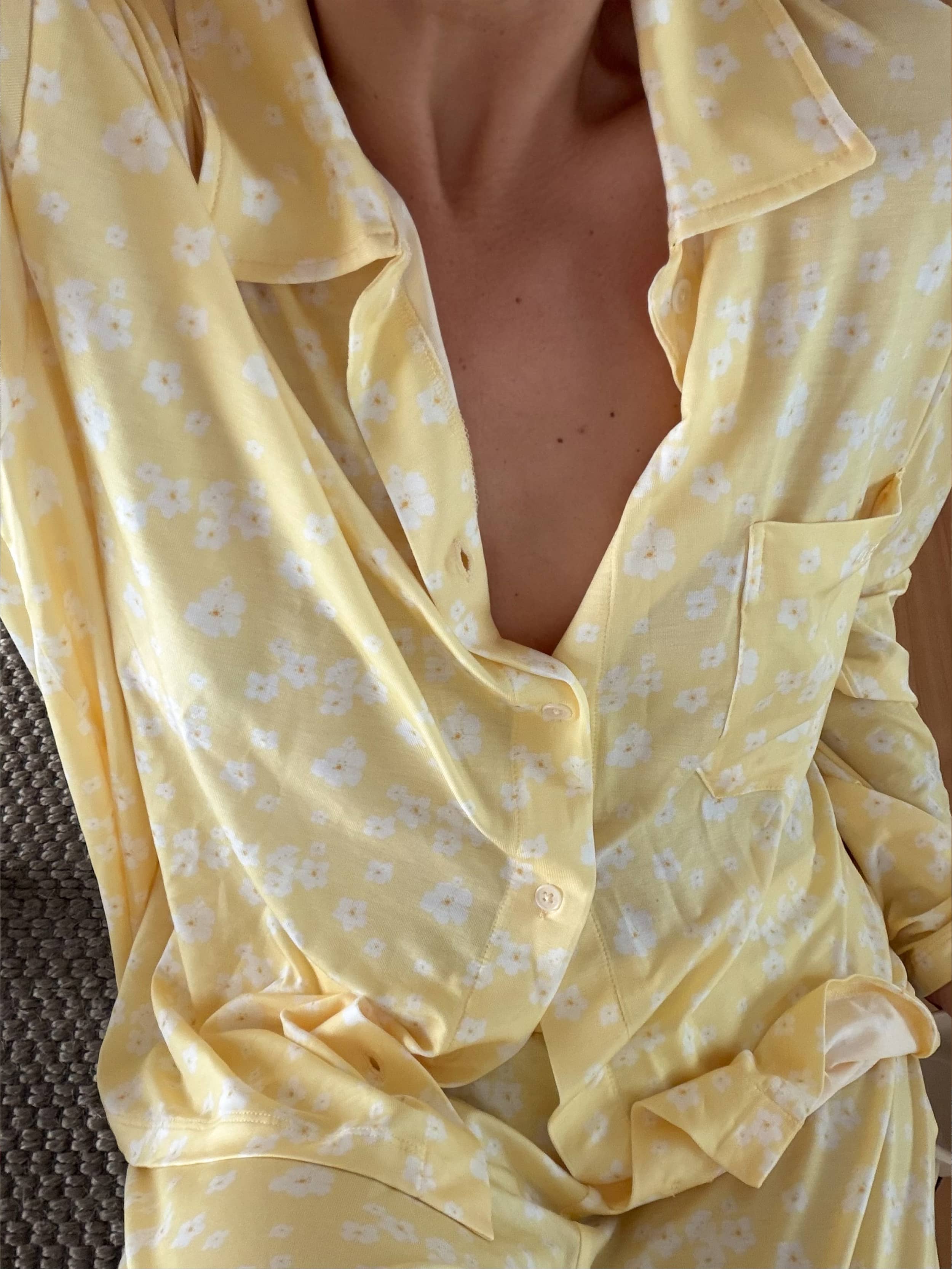 Djerf Avenue Go Slow Shirt Lemon Cake