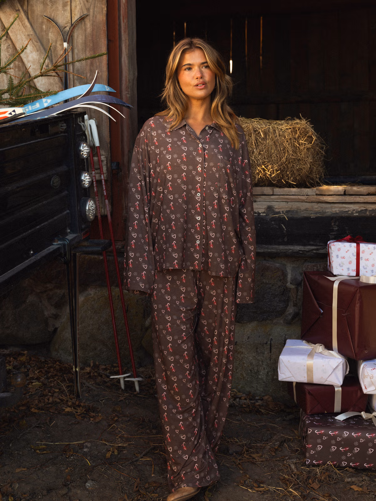 Go Slow Pants Holiday Hearts