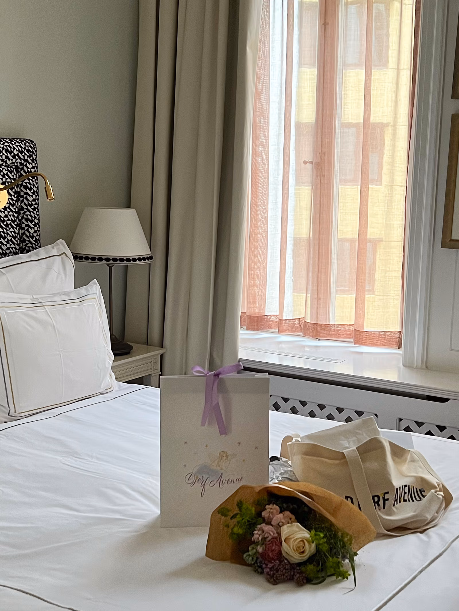 Gift Wrapping 35cm x 25cm x 8cm