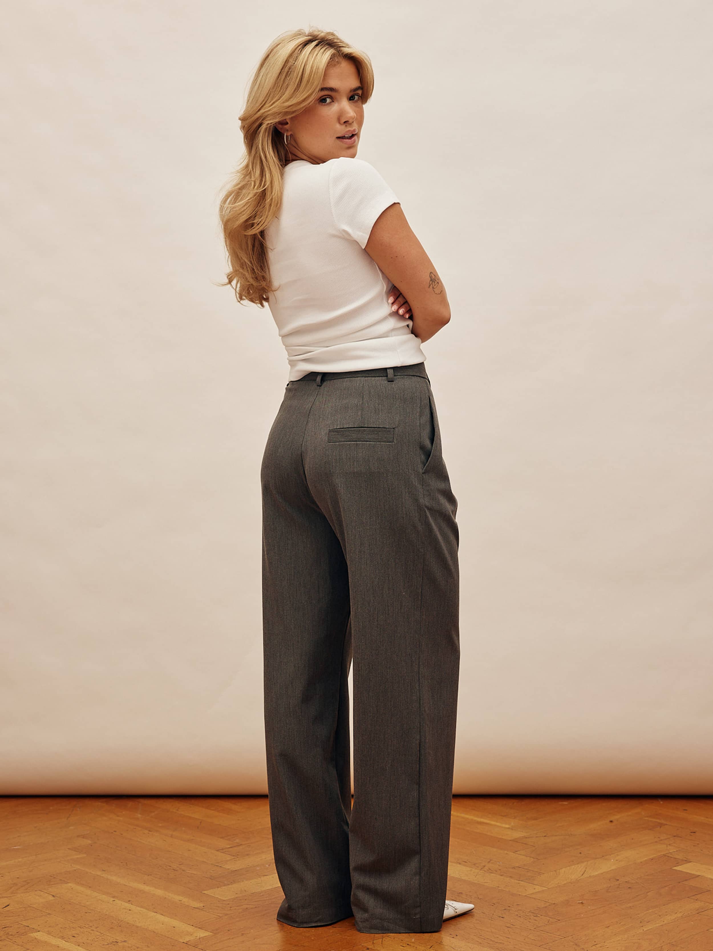 Favorite Pants Grey - Grey | Djerf Avenue Favorite Pants Grey - Grey | Djerf Avenue