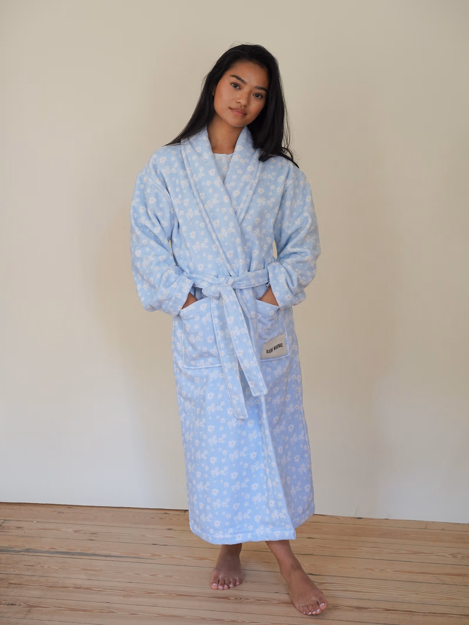 Robe Dream Cake