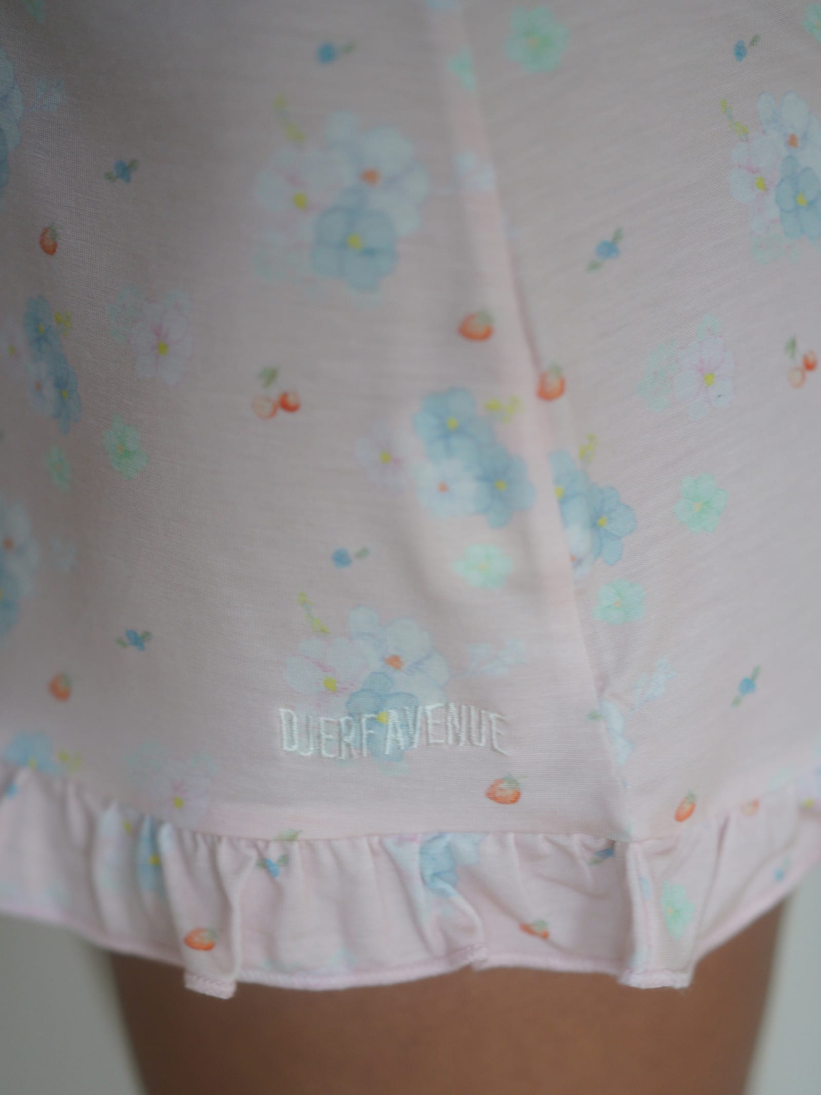 Go Slow Ruffle Shorts Summer Island