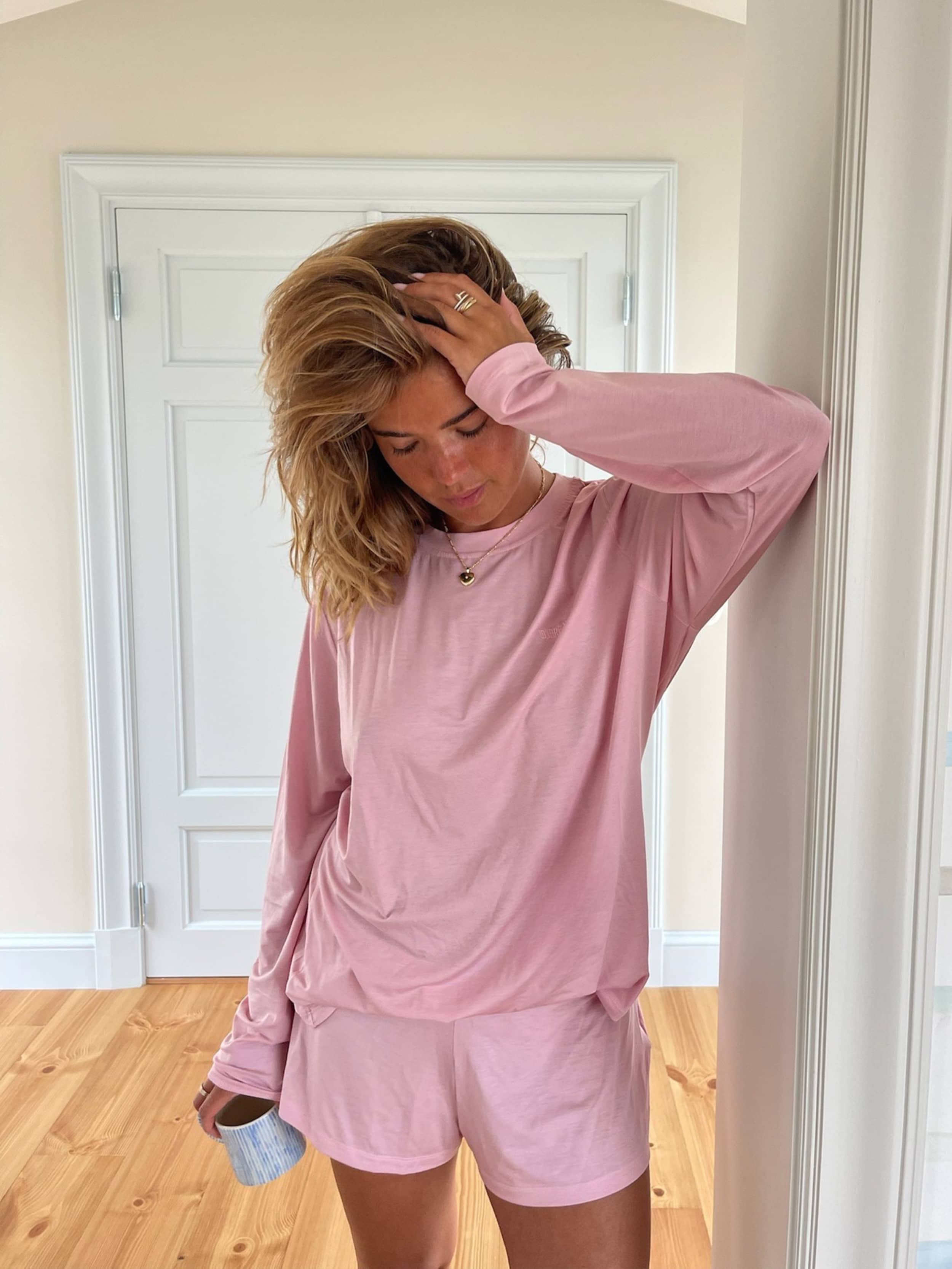 Go Slow Long Sleeve Top Pink - Pink | Djerf Avenue