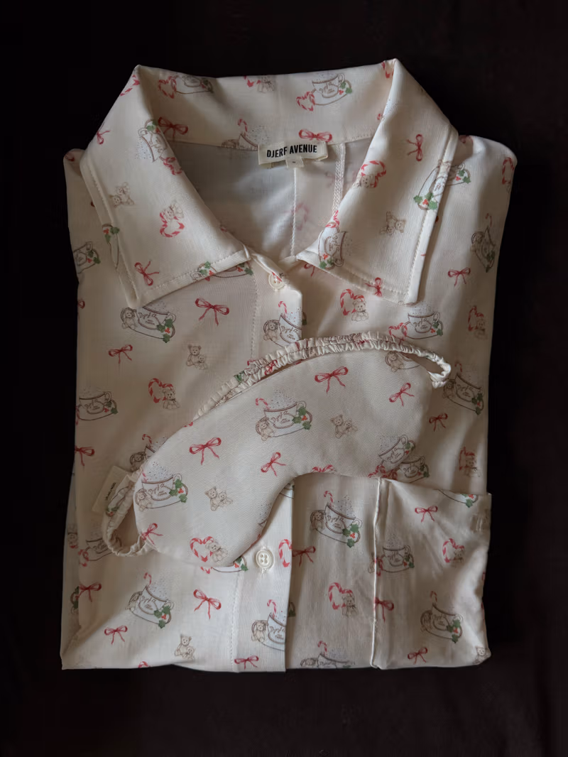 Go Slow Sleeping Mask Holiday Bears