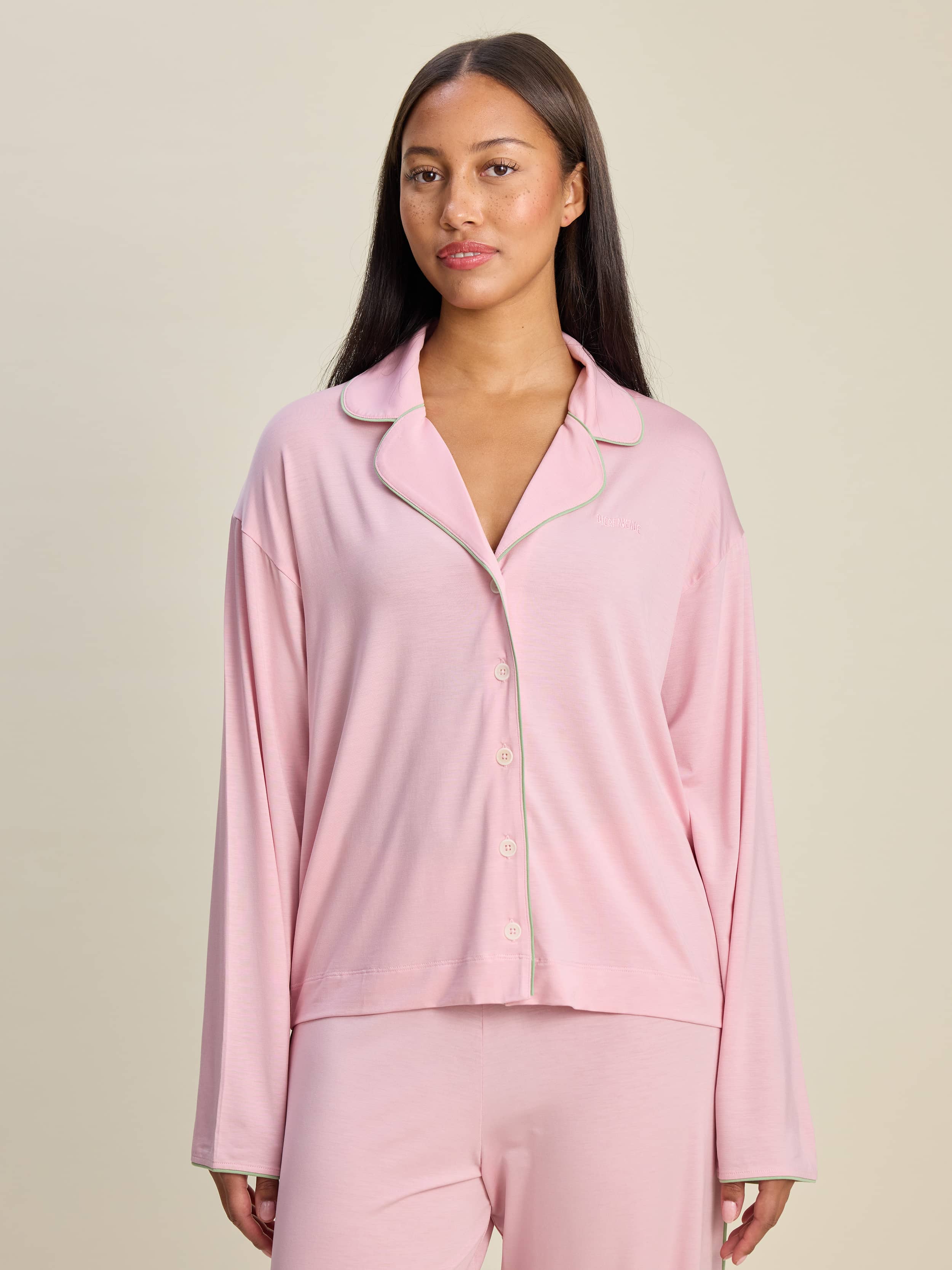 Go Slow PJ Shirt Pink - Pink | Djerf Avenue Go Slow PJ Shirt Pink - Pink | Djerf Avenue