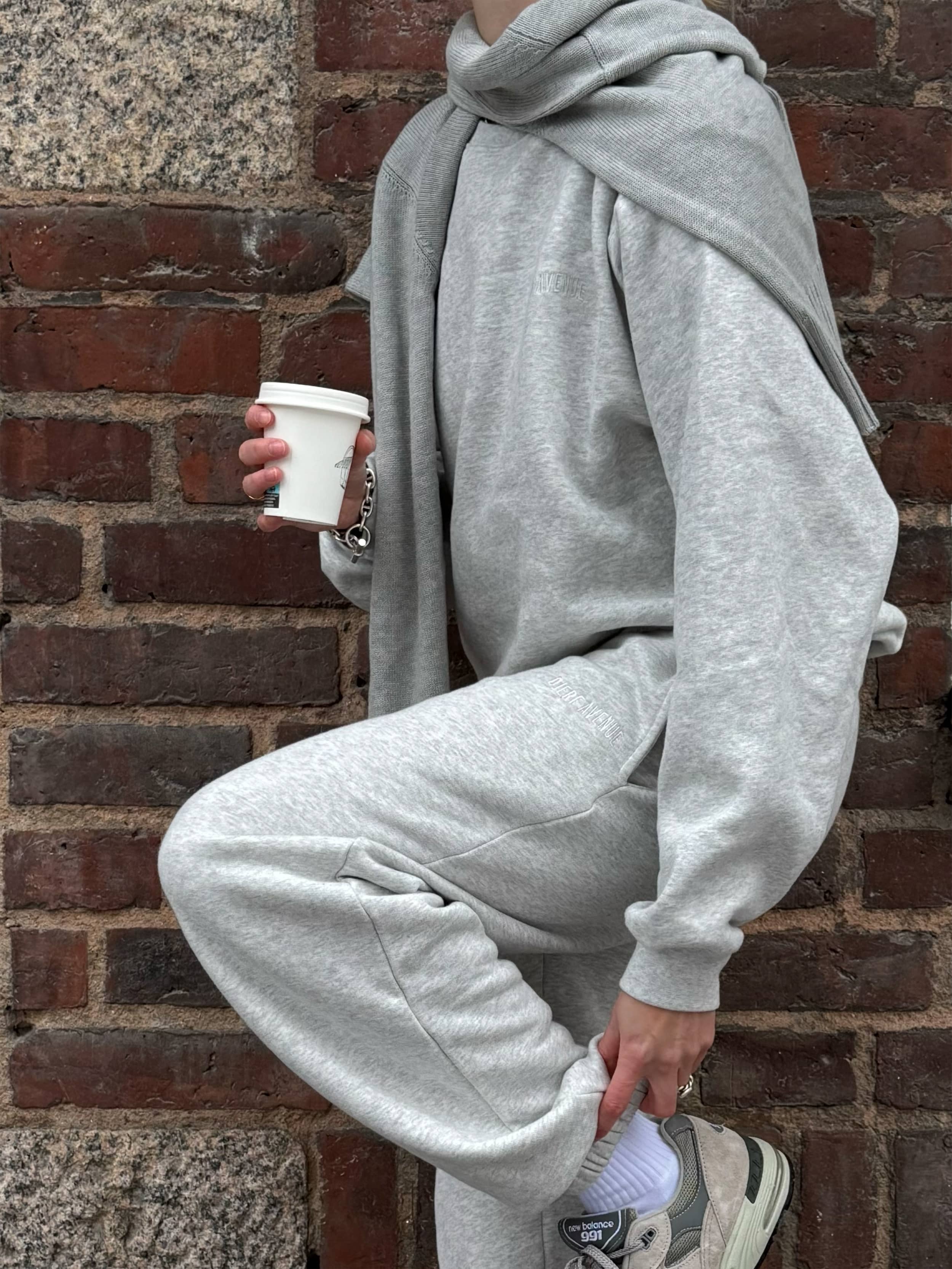 Staple Sweatshirt Grey - Grey | Djerf Avenue