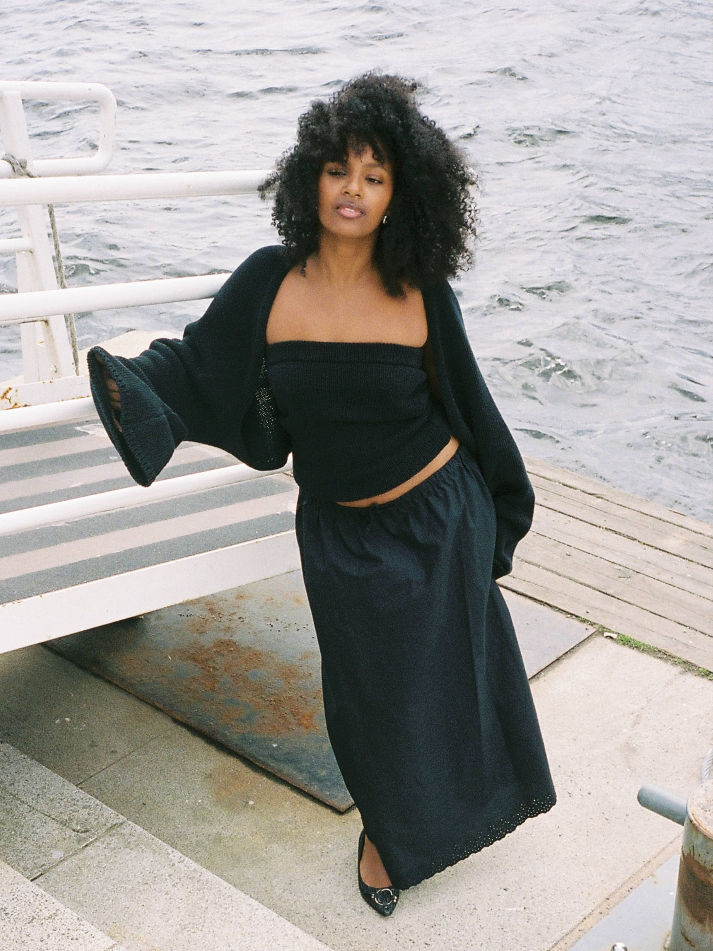 Breezy Midi Skirt Black - Black | Djerf Avenue