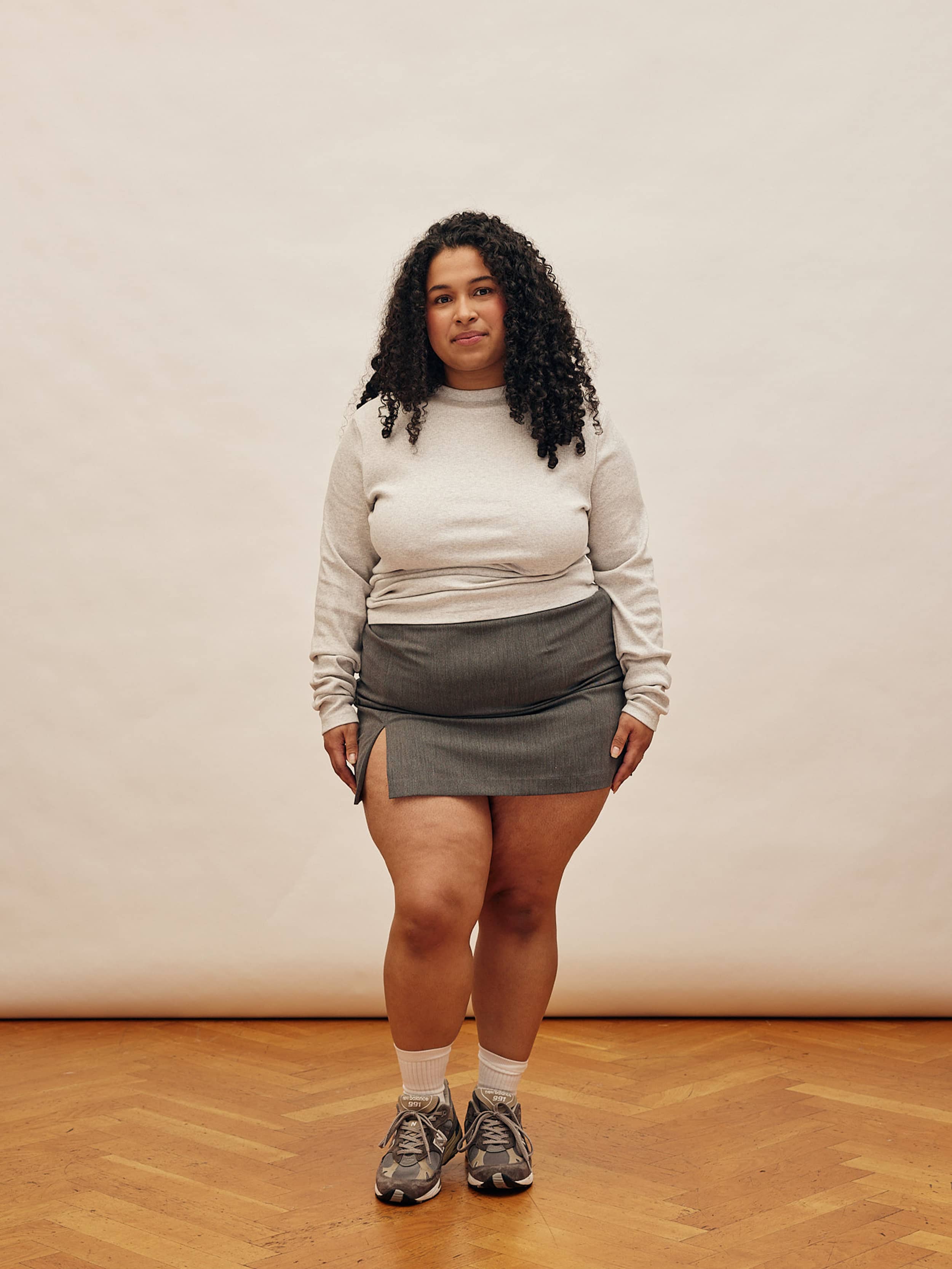 Must Have Mini Skirt Grey - Grå | Djerf Avenue