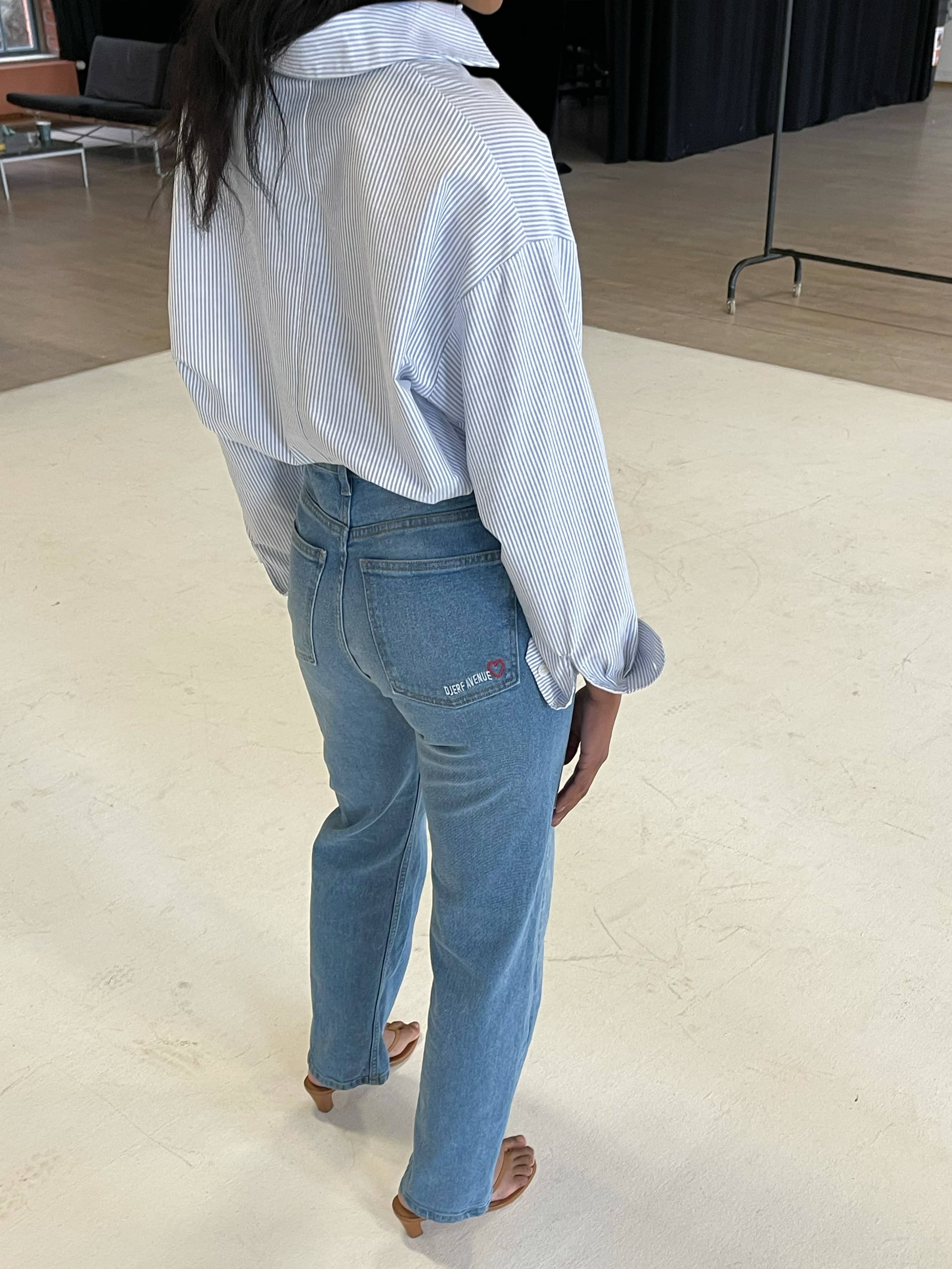 Djerf Avenue Breezy Shirt ストライプ ブルー新品未使用 Breezy Shirt Blue Stripe - Blue stripe | Djerf Avenue