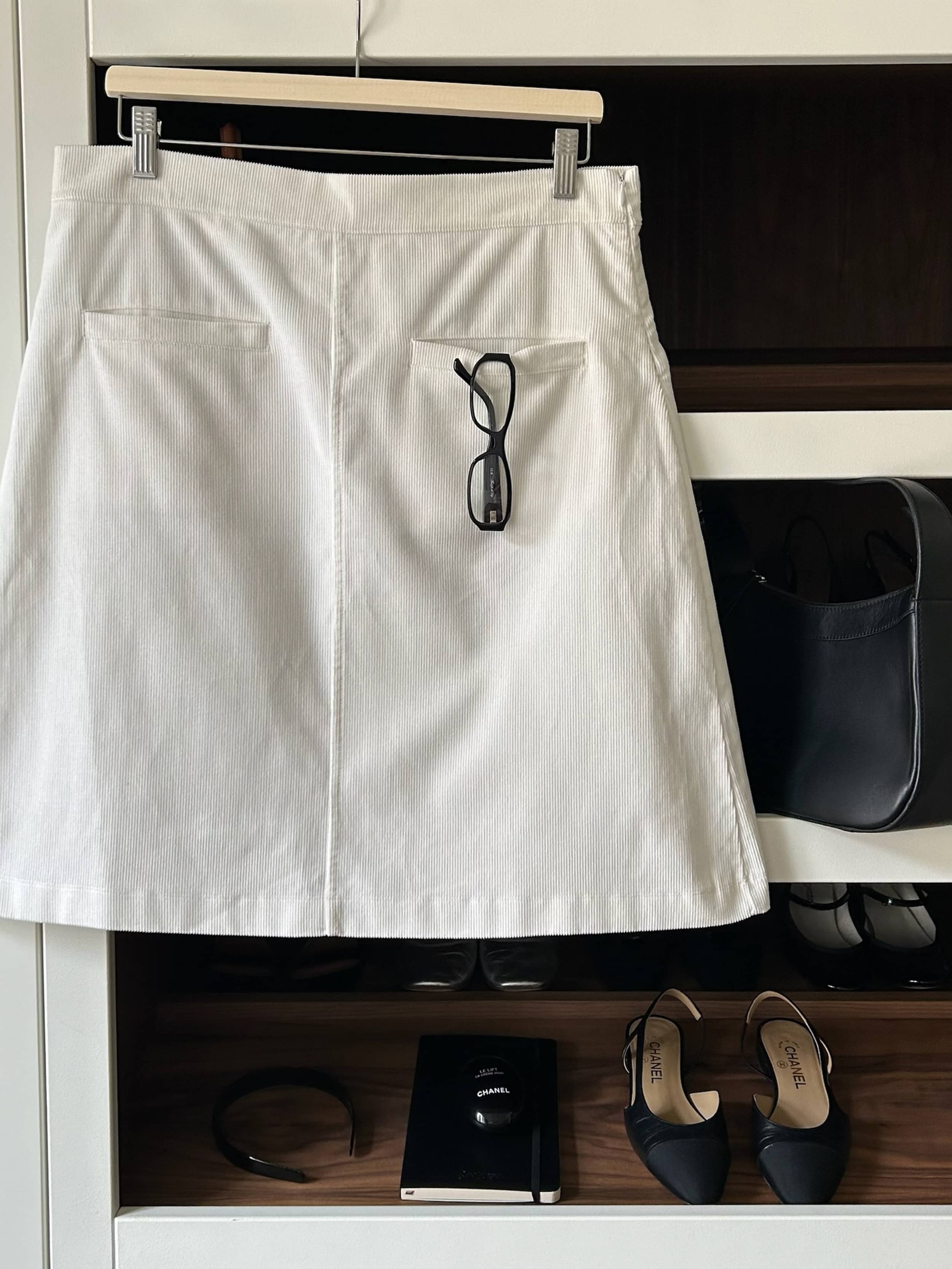 Corduroy Skirt White - White | Djerf Avenue