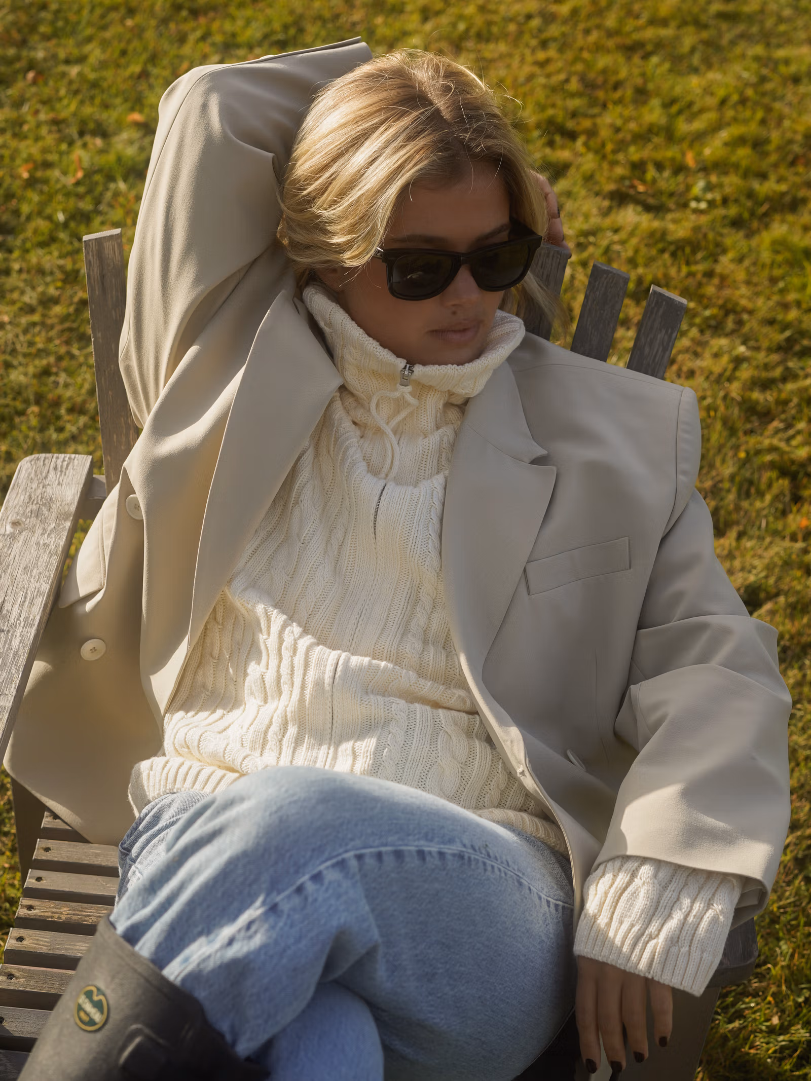 Essential Blazer Greige