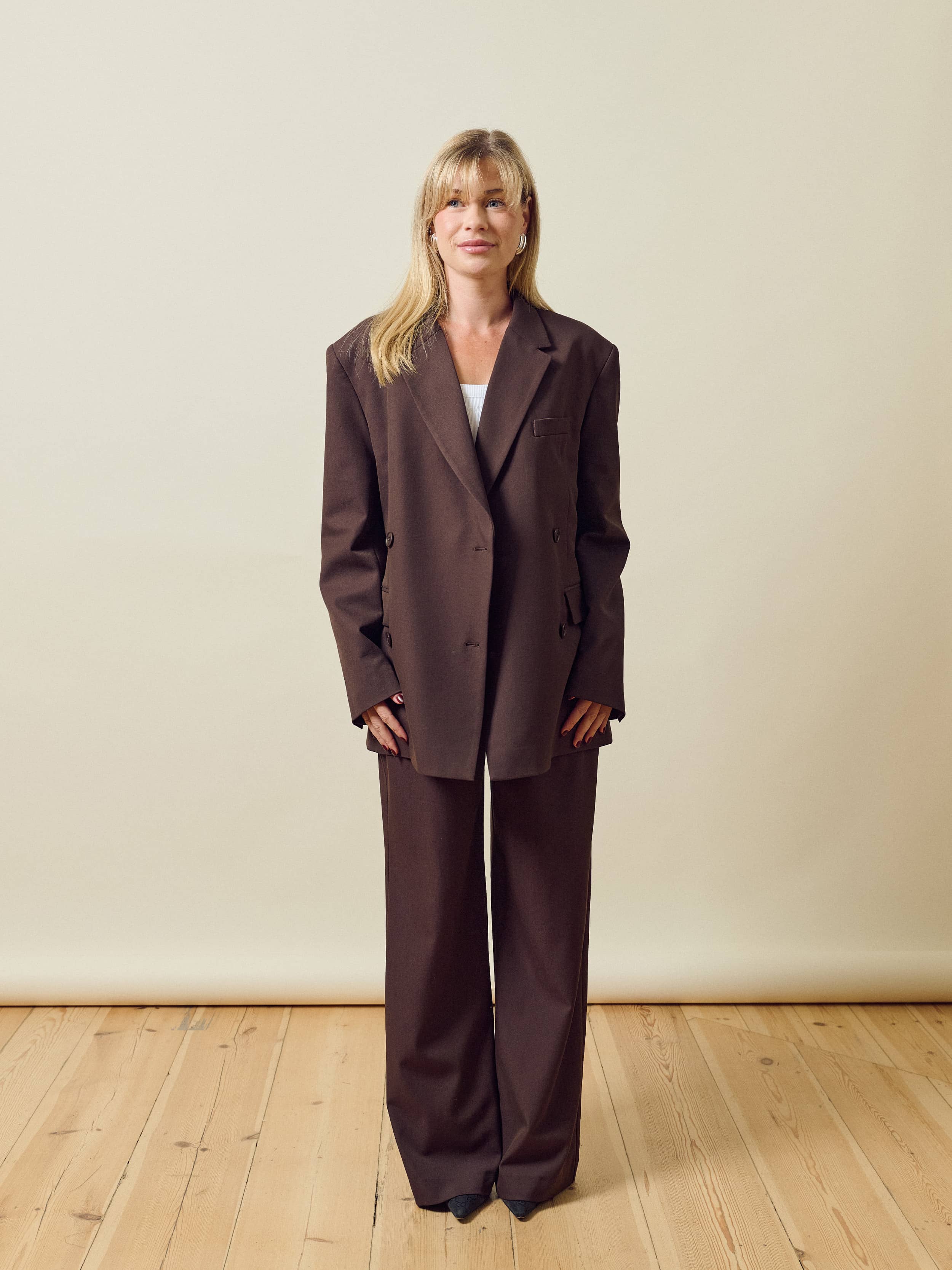 Essential Blazer Brown - Brown | Djerf Avenue