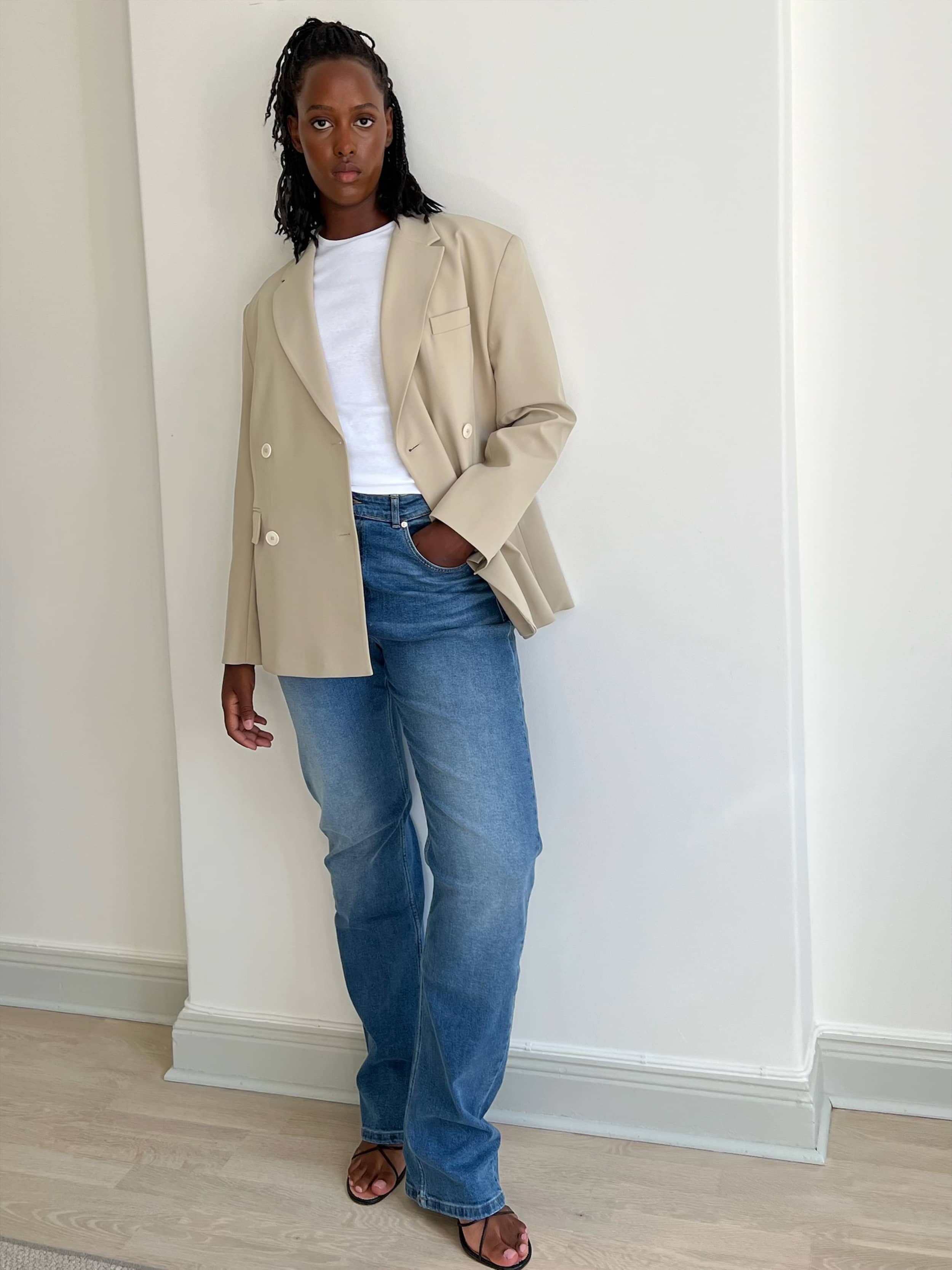 Essential Blazer Greige - Greige | Djerf Avenue