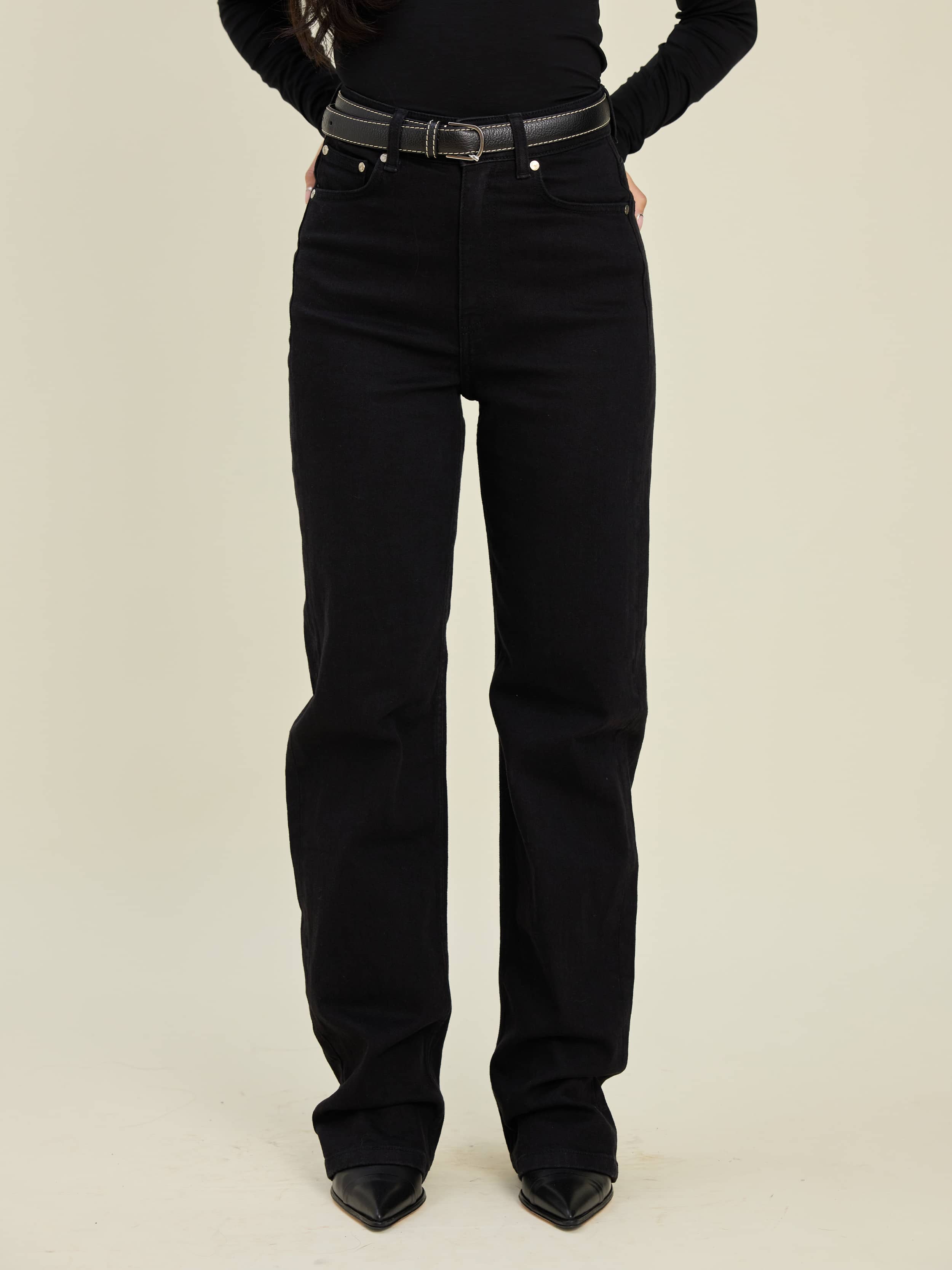 Straight Jeans Midnight Black - Midnight Black | Djerf Avenue