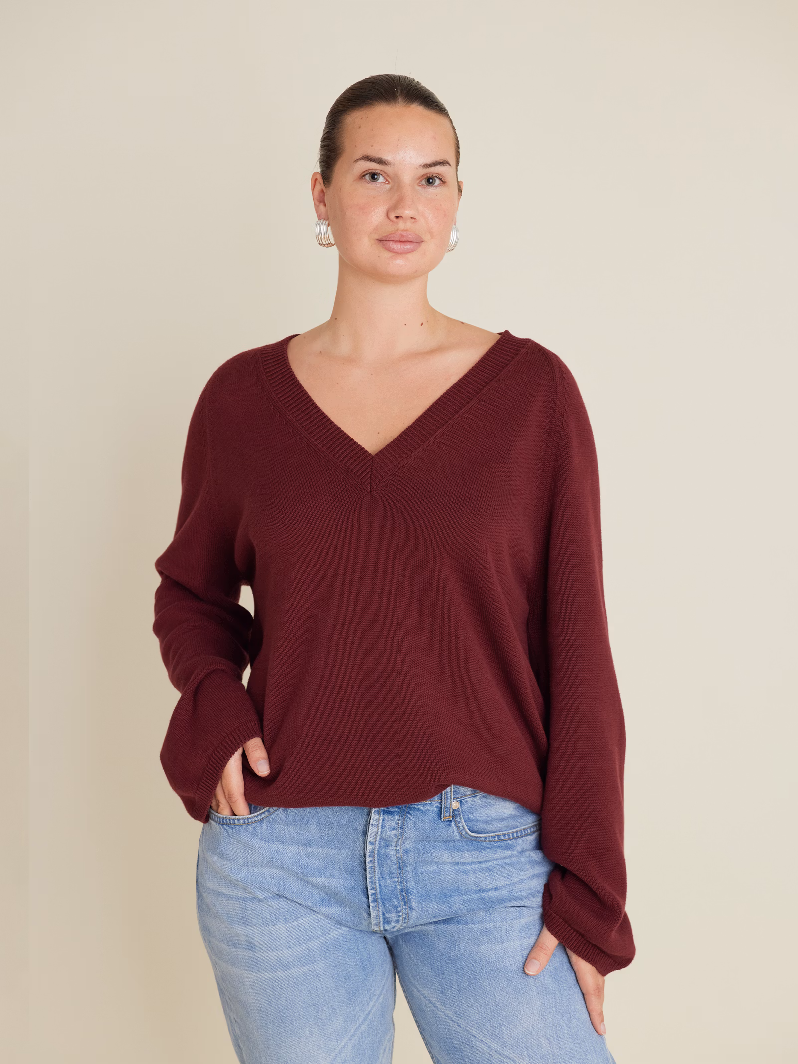 V-neck Sweater Burgundy