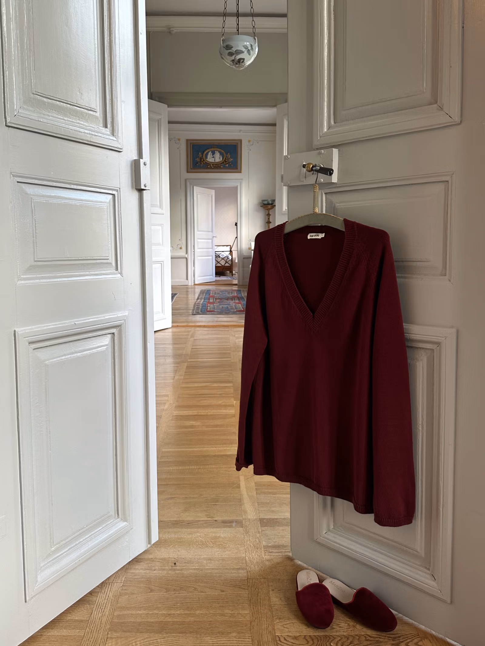 V-neck Sweater Burgundy