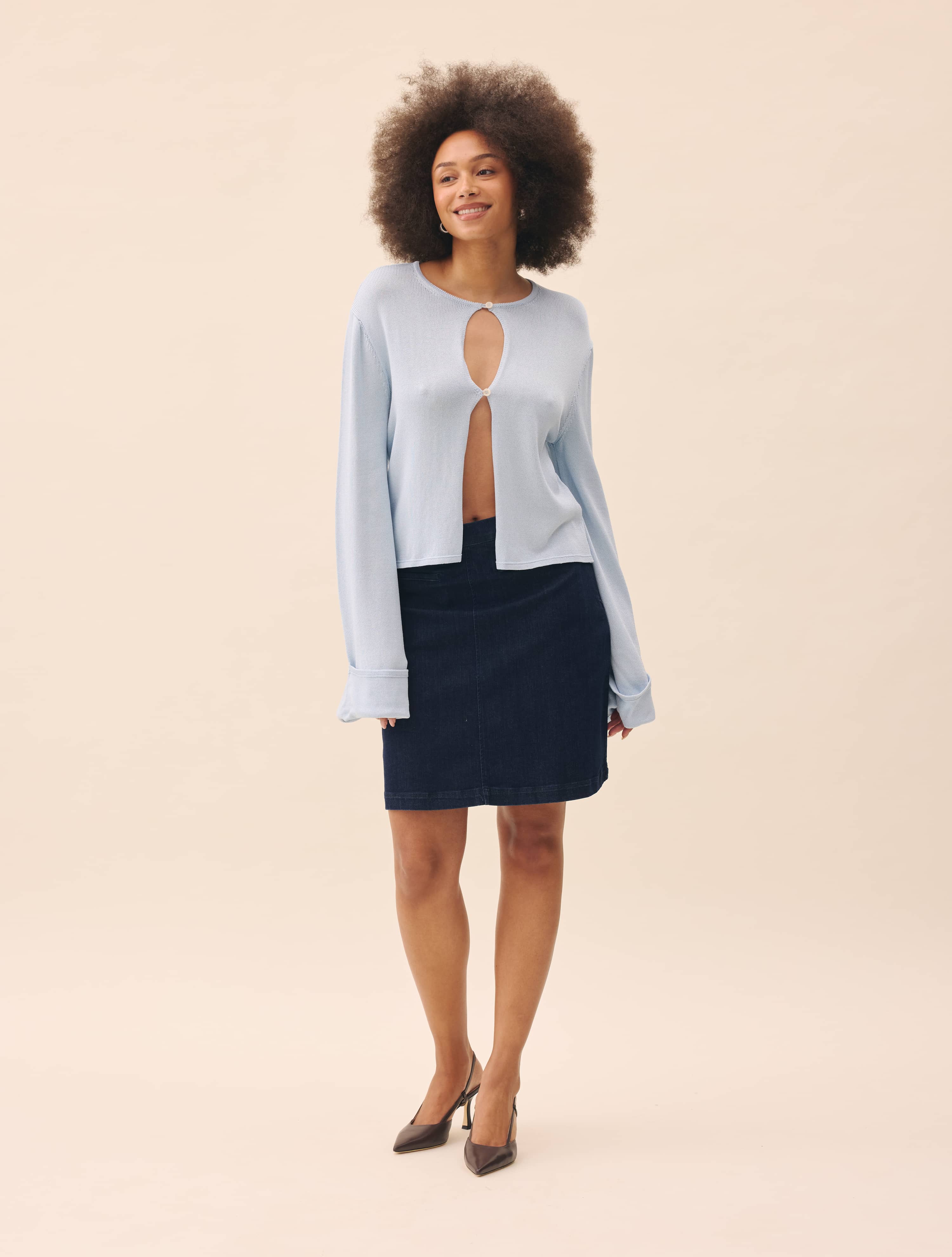 Knitted Button Up Top Blue - Blue | Djerf Avenue