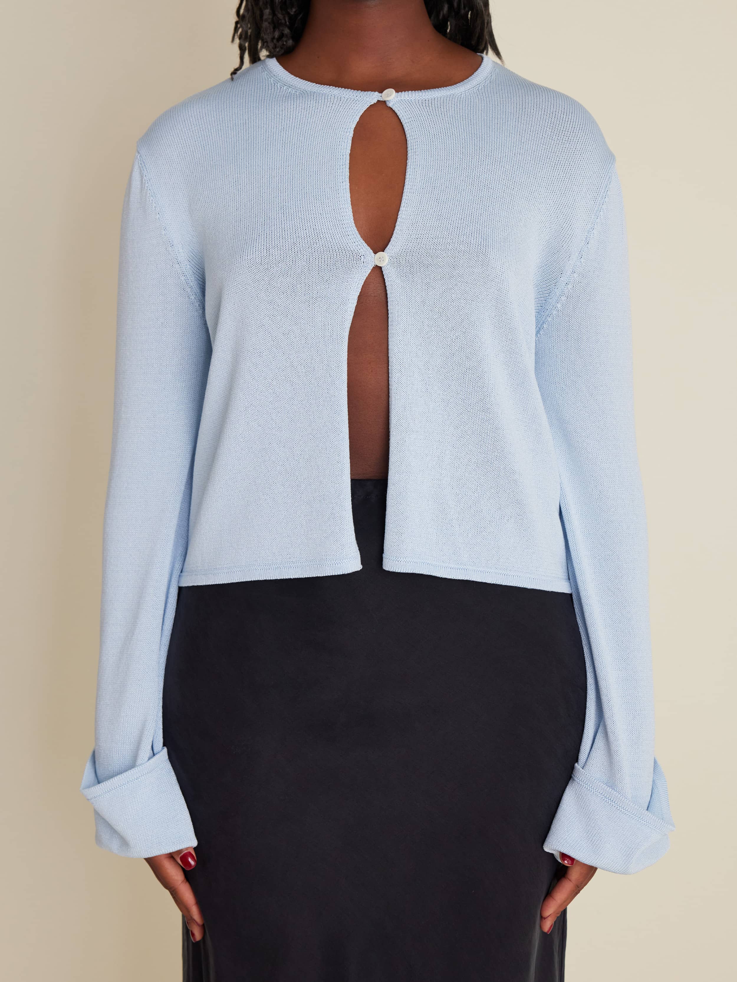 Knitted Button Up Top Blue - Blue | Djerf Avenue