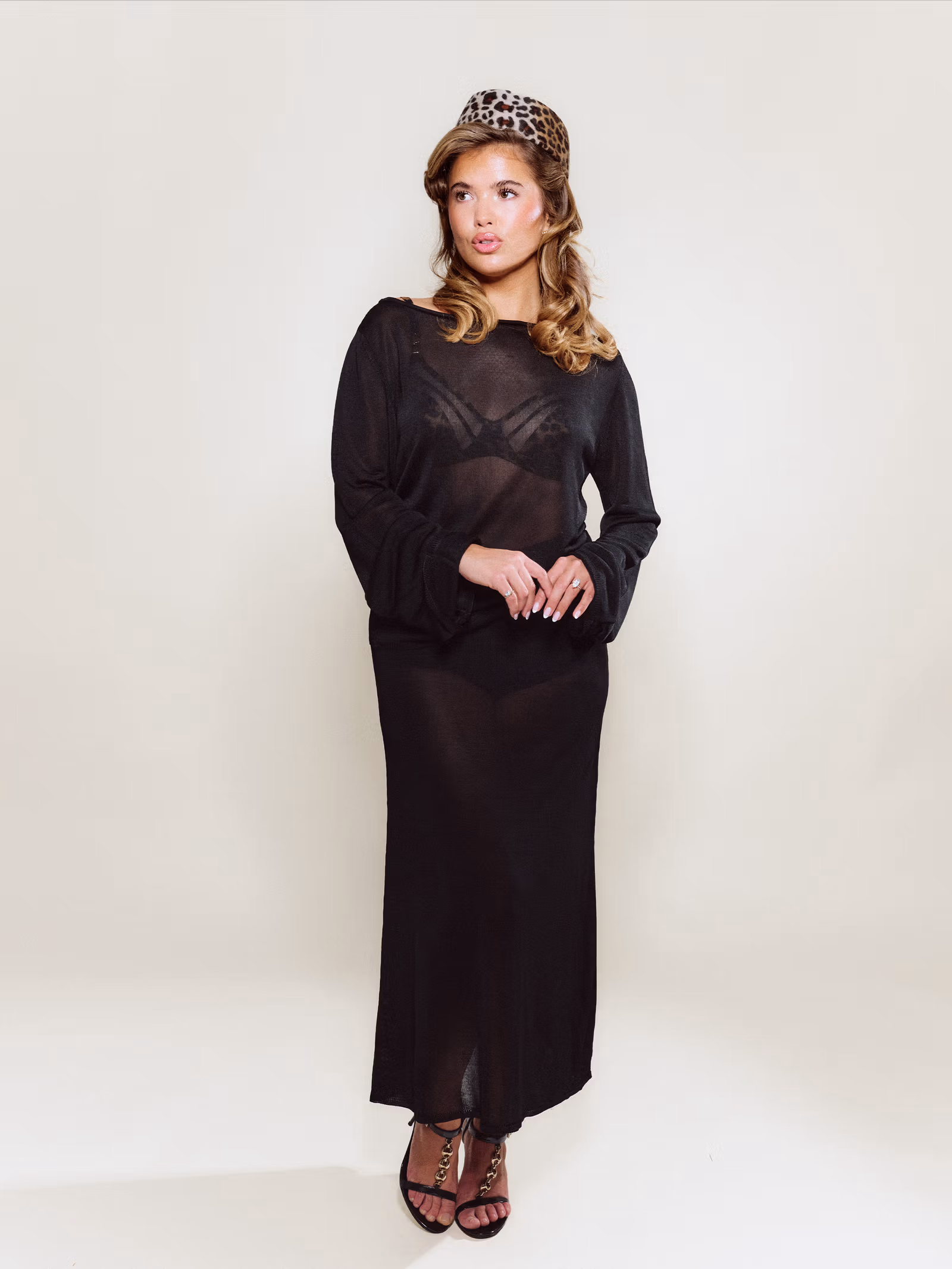 Knitted Midi Skirt Black