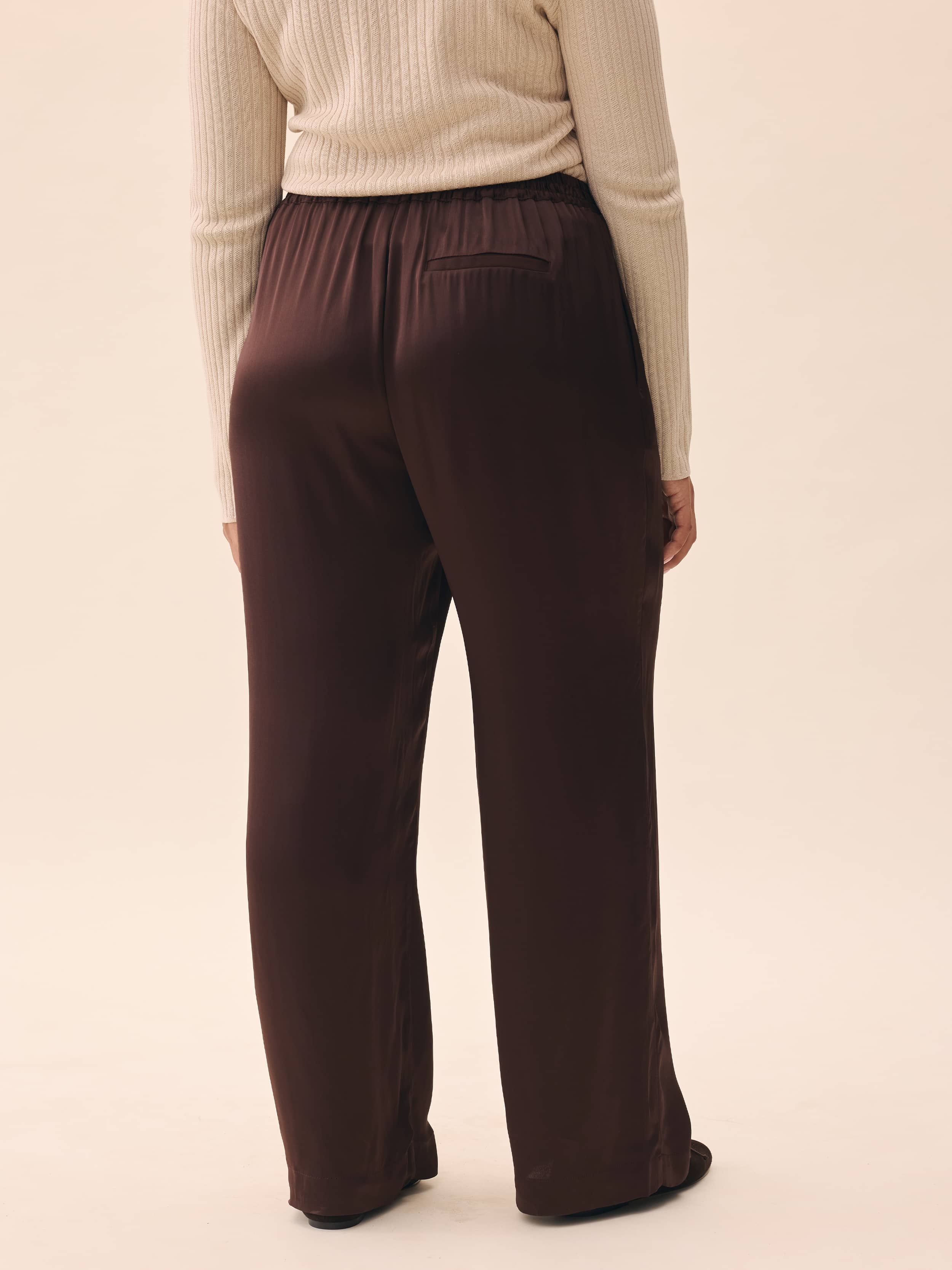 MAISON FJ Satin Viscose Pants - Dark mocha | Djerf Avenue
