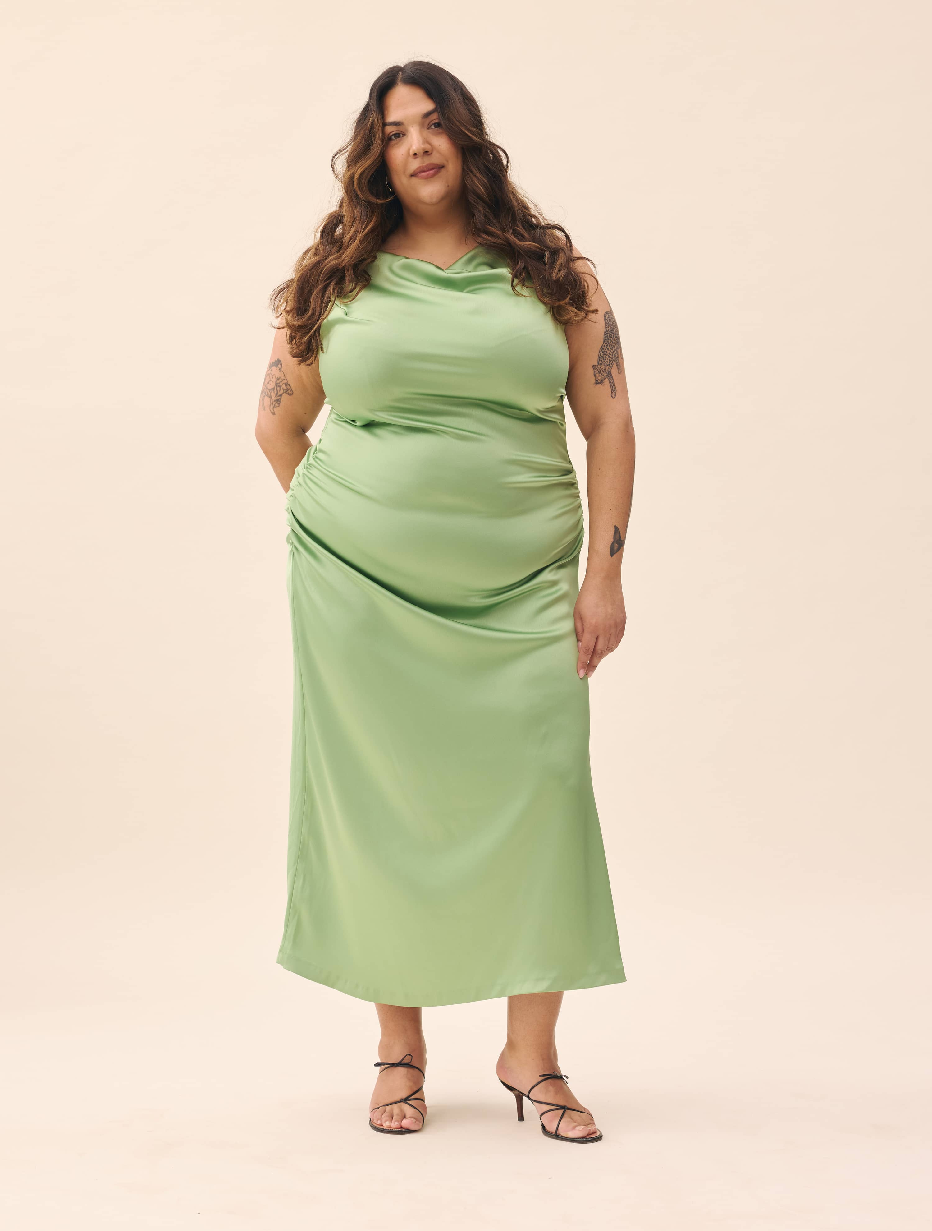 Occasion Satin Dress Pistachio - Pistachio | Djerf Avenue