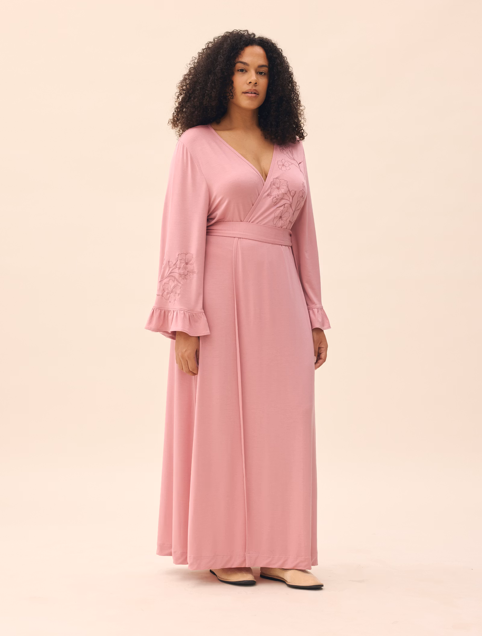 Go Slow Embroidered Robe Dusty Pink