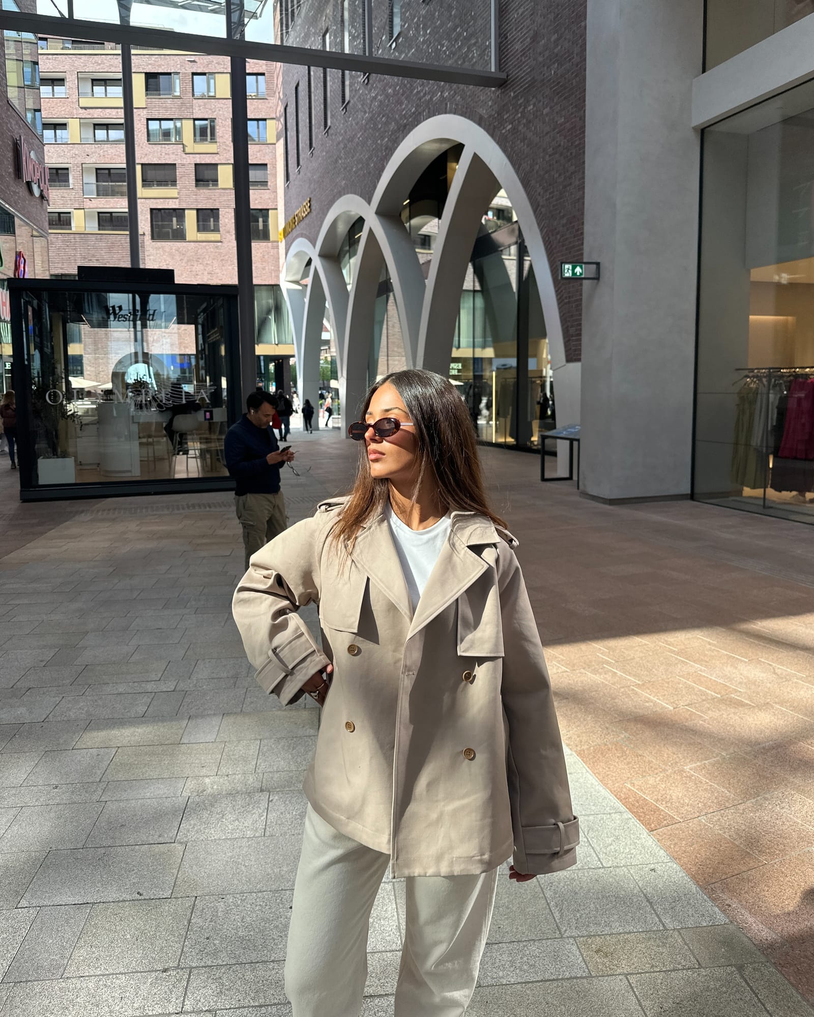 Short Trench Coat Sand
