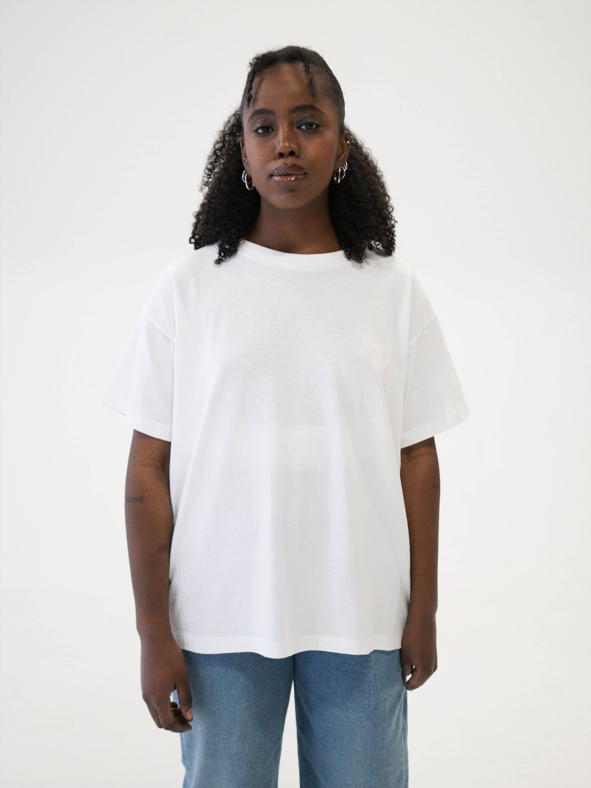 Essential T-shirt White - White | Djerf Avenue