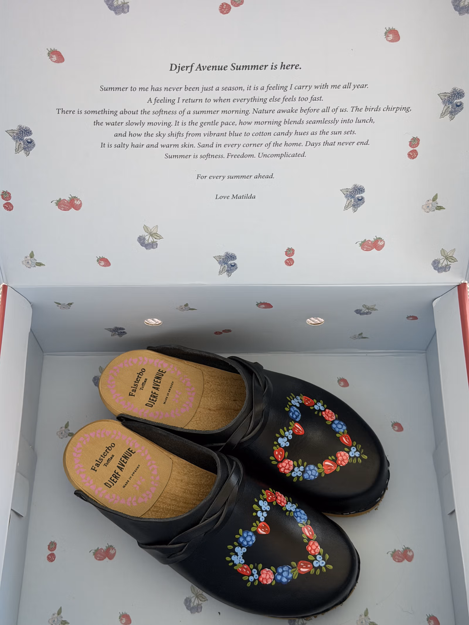 Clogs Summer Berries