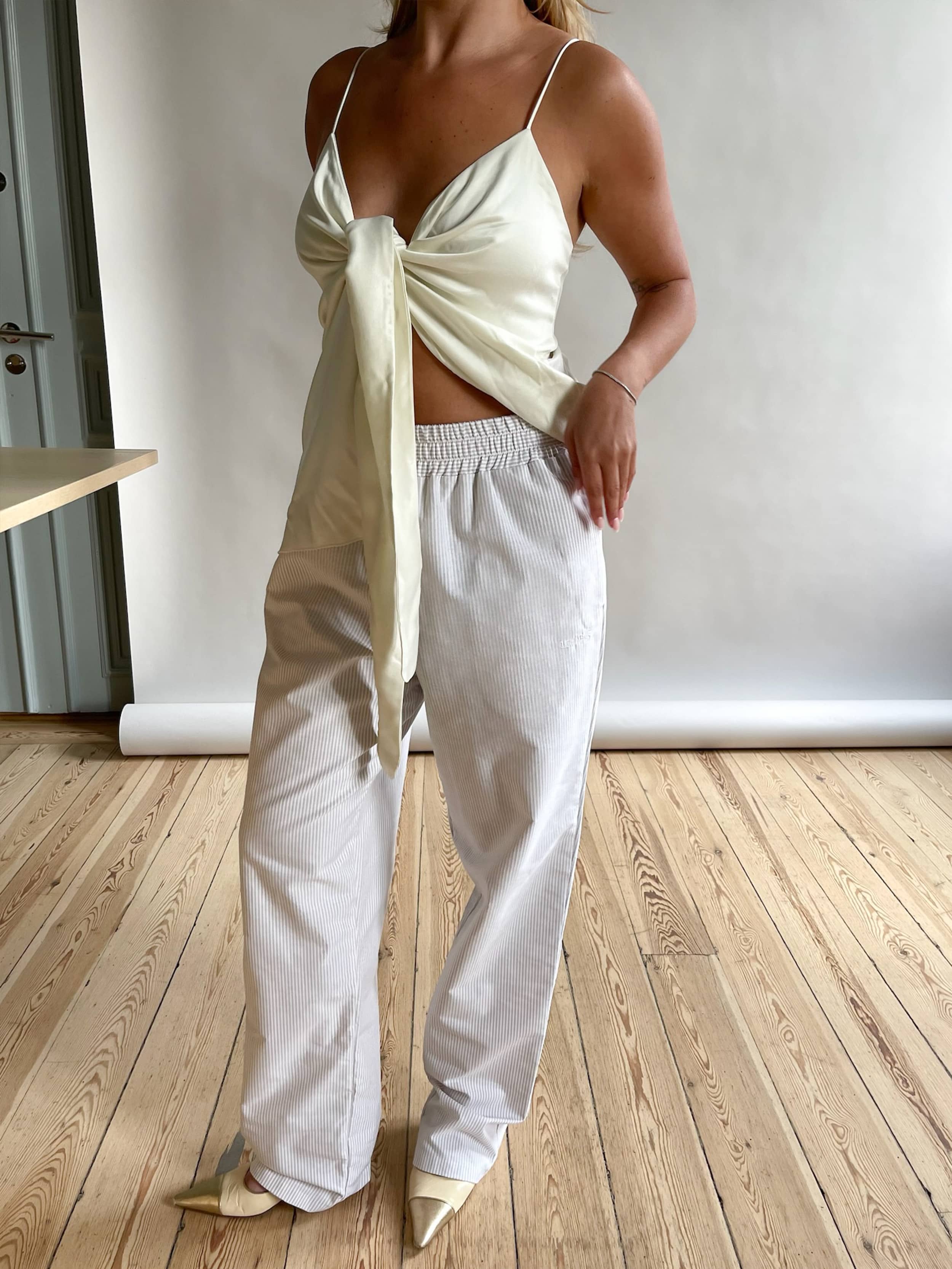 【希少】Off-White 18AW ペイントパンツ 33 ヴァージル Breezy Pants Beige Stripe - Beige stripe | Djerf Avenue