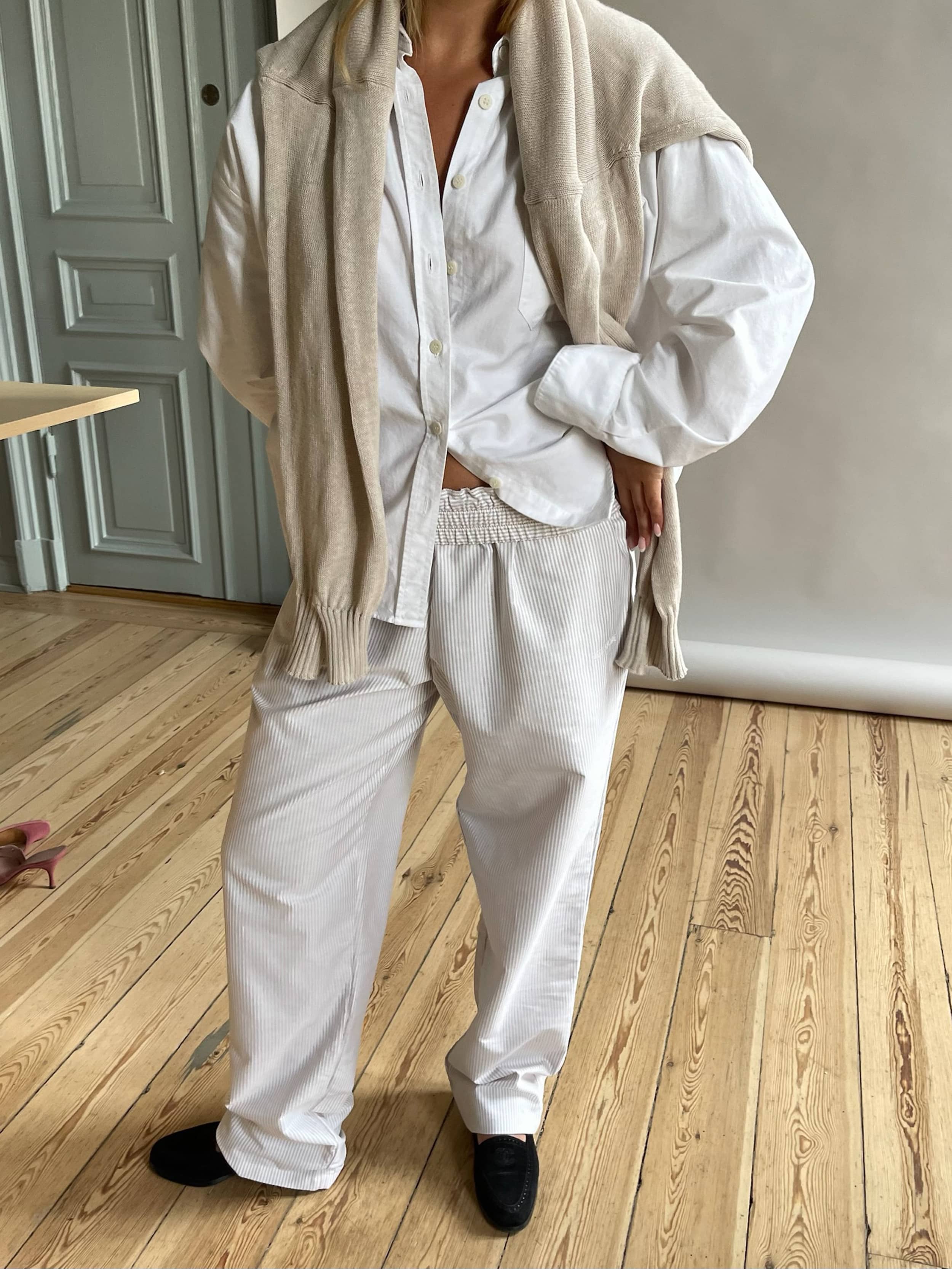 【希少】Off-White 18AW ペイントパンツ 33 ヴァージル Breezy Pants Beige Stripe - Beige stripe | Djerf Avenue