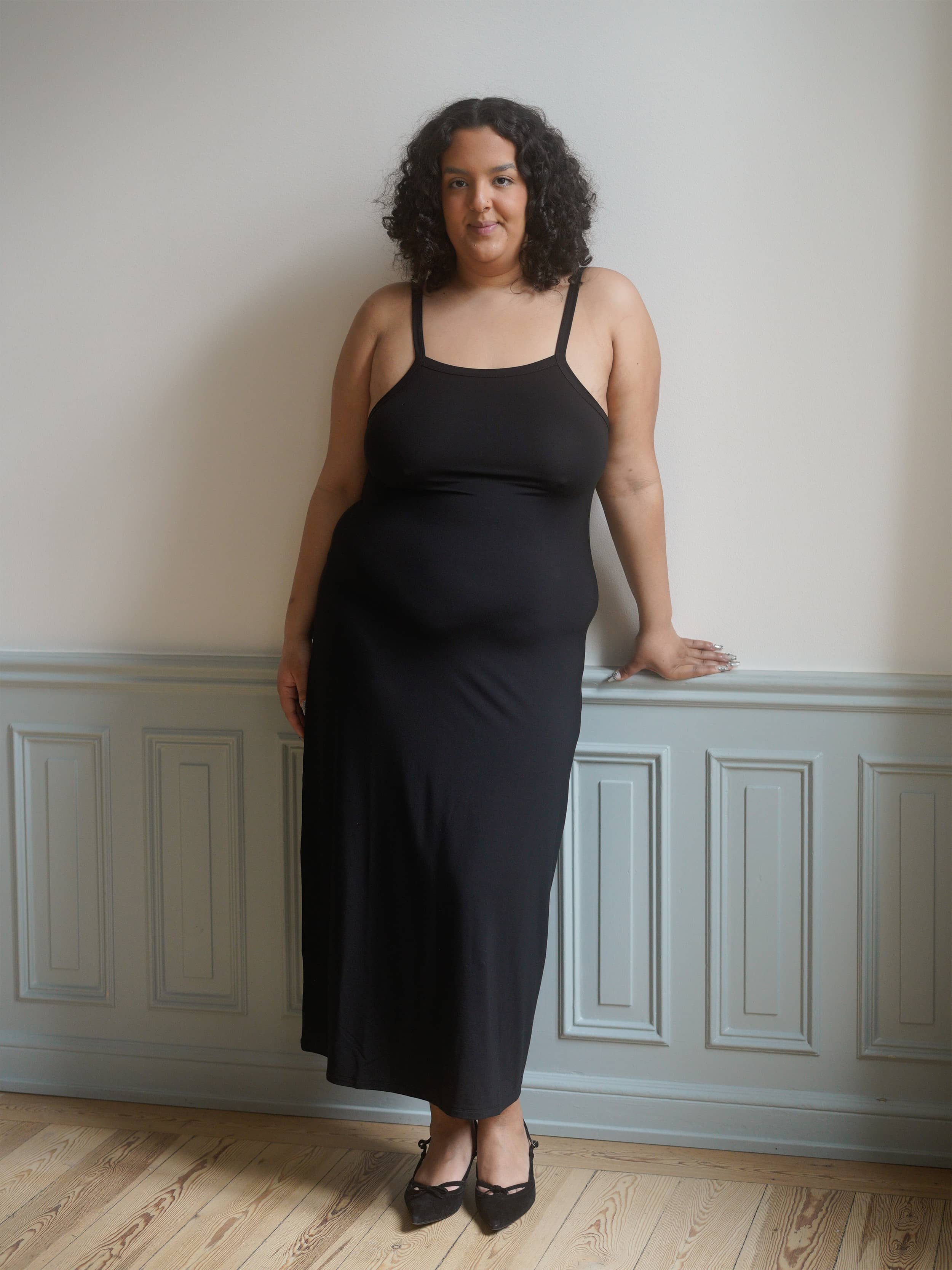 Daily Midi Dress Black | Djerf Avenue Daily Midi Dress Black - Black | Djerf Avenue