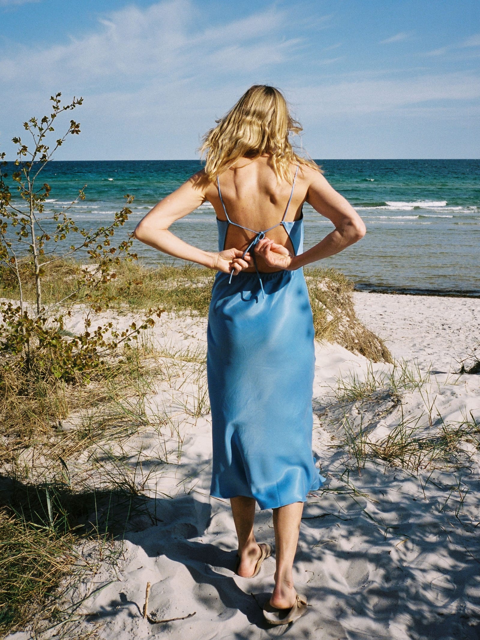 Dream Dress Midi Sky