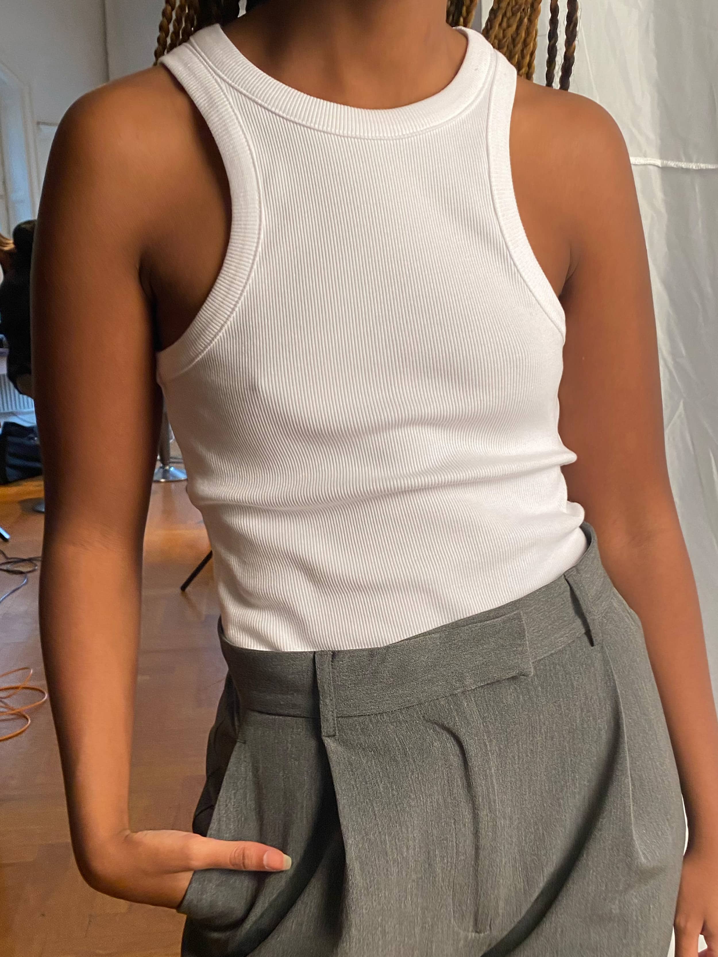 efu EATHER SLEEVELESS TOP ホワイトF Everyday Tank Top White - White | Djerf Avenue