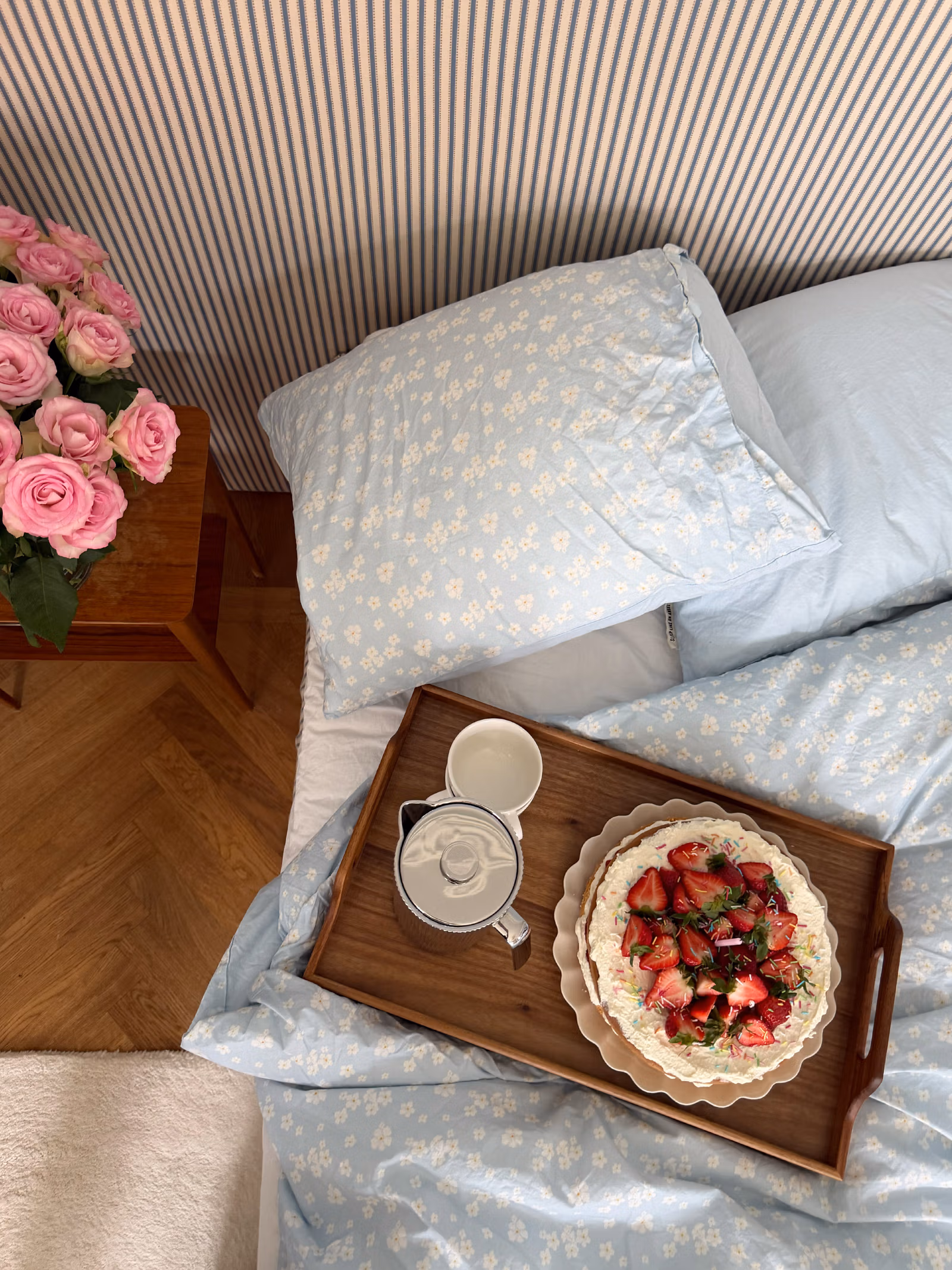 Pillow Case Dream Cake