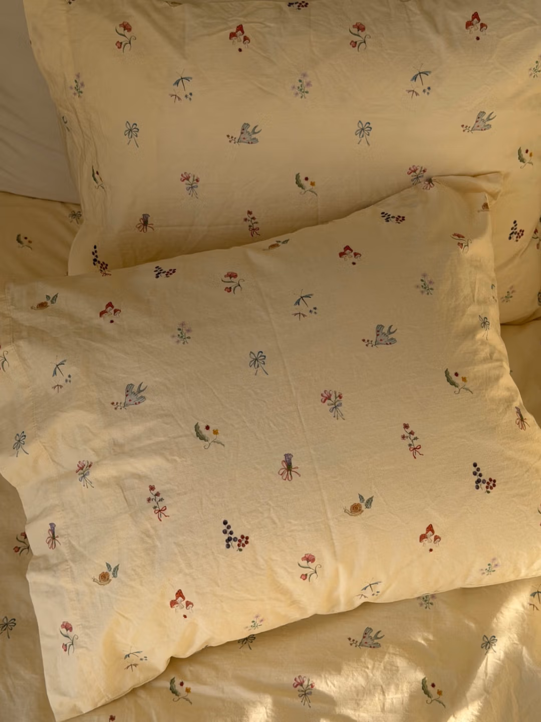Pillow Case Autumn Bloom Buttercup