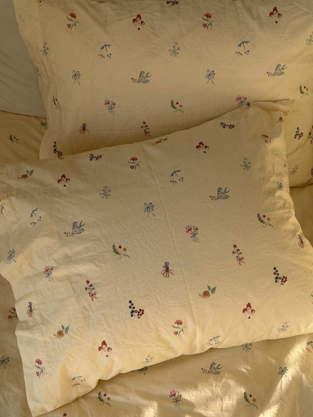 Pillow Case Autumn Bloom Buttercup