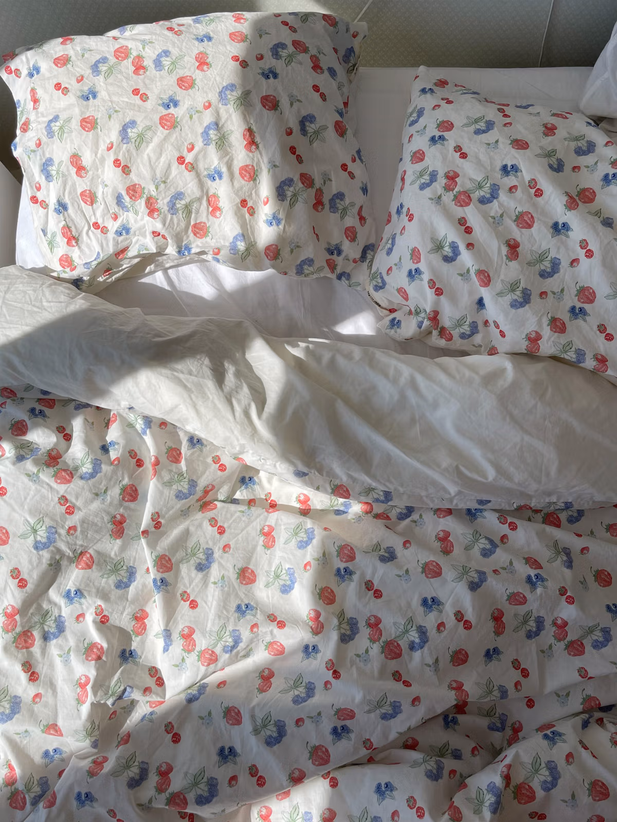 Pillow Case Summer Berries